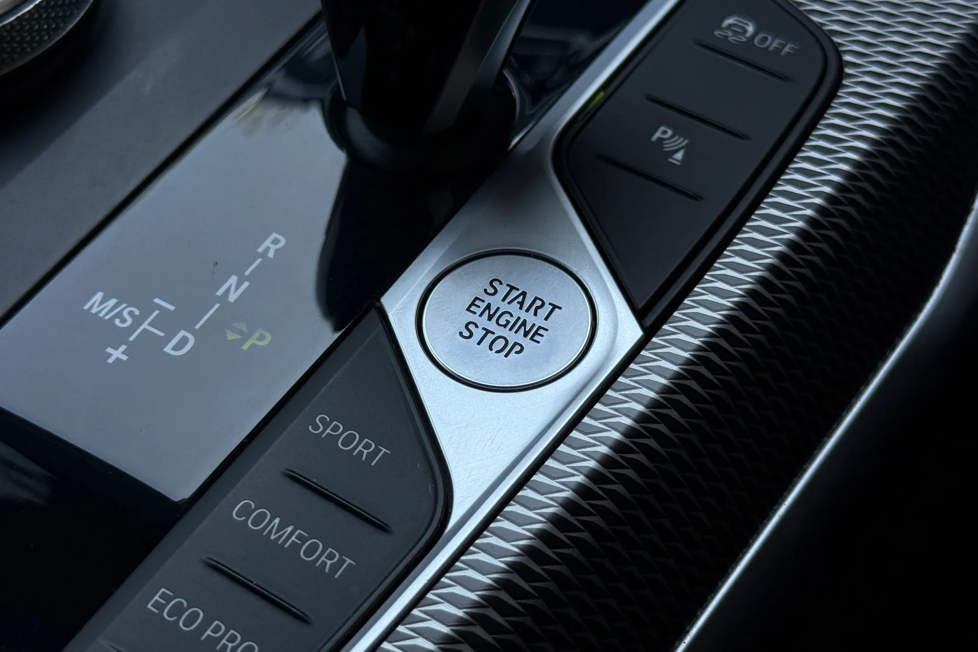 BMW 4 SERIES thumbnail image number 17