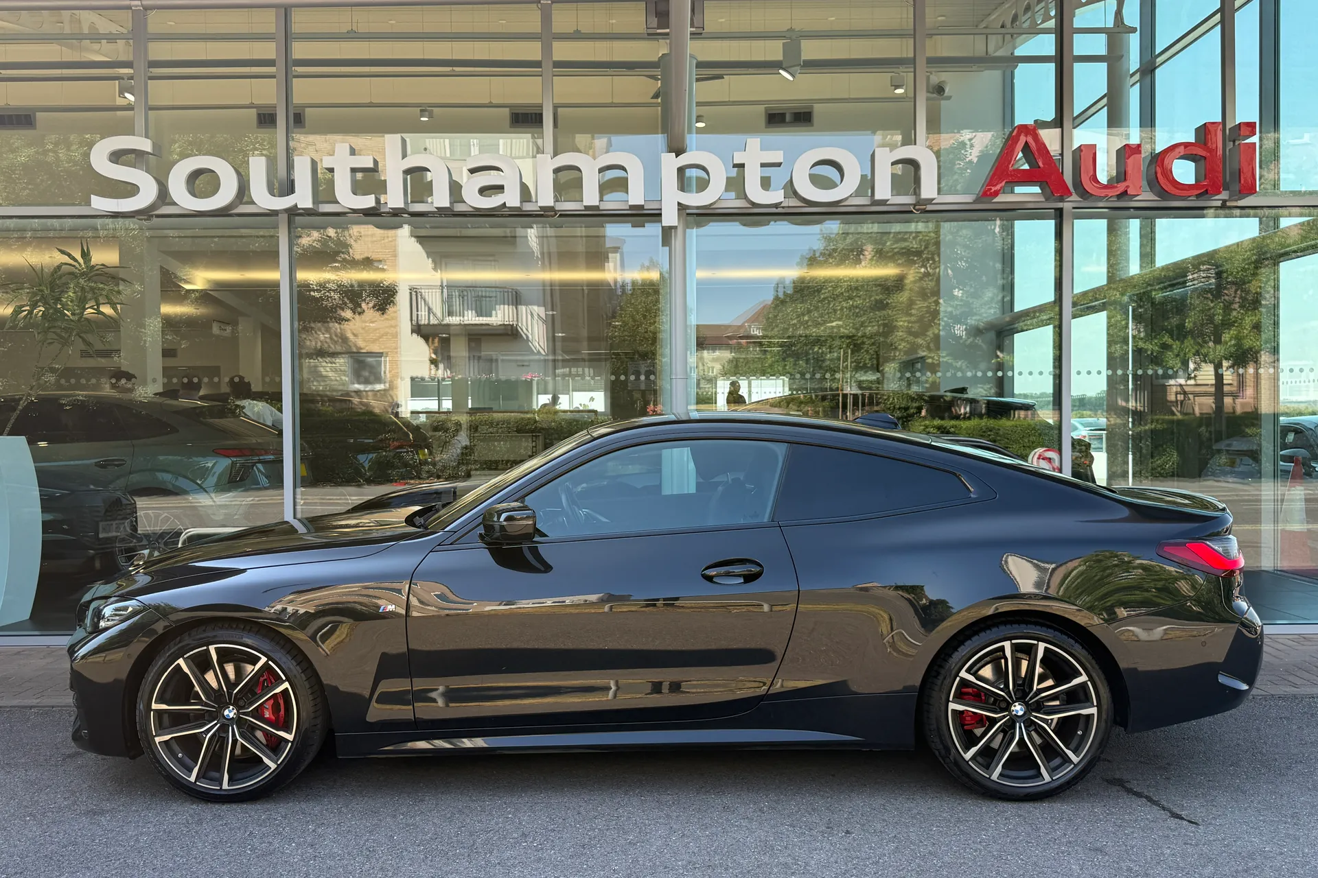 BMW 4 SERIES thumbnail image number 40