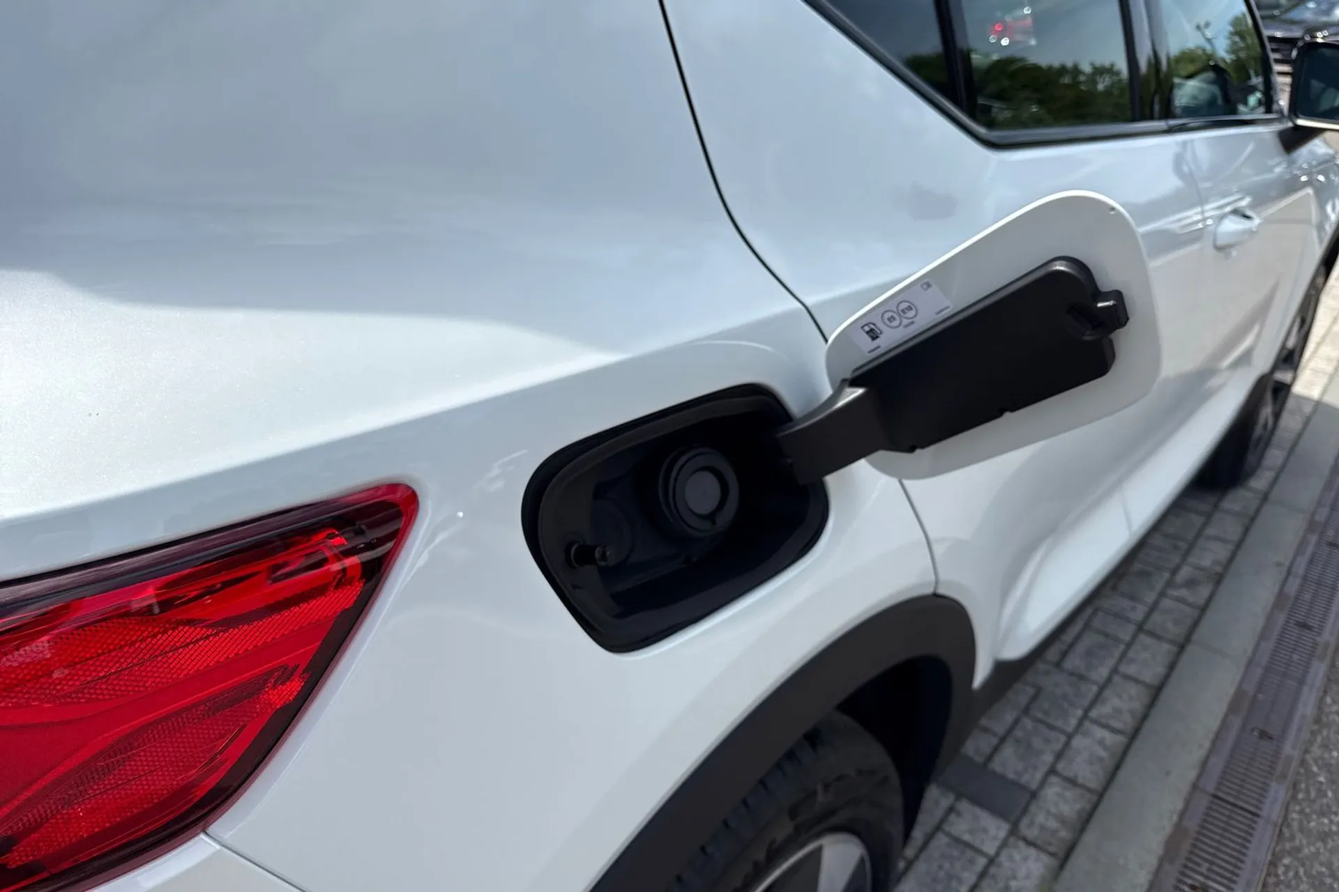 Volvo XC40 thumbnail image number 19