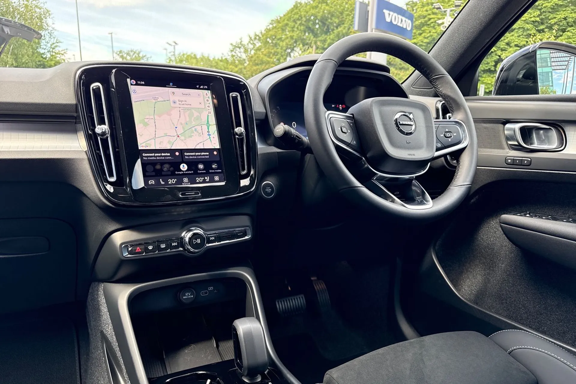 Volvo XC40 thumbnail image number 35
