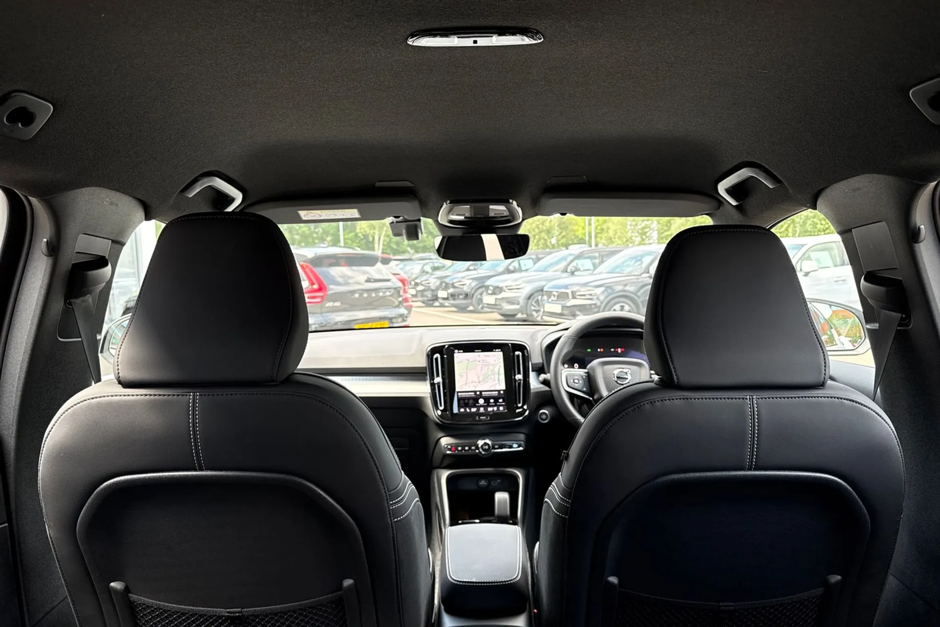Volvo XC40 thumbnail image number 22