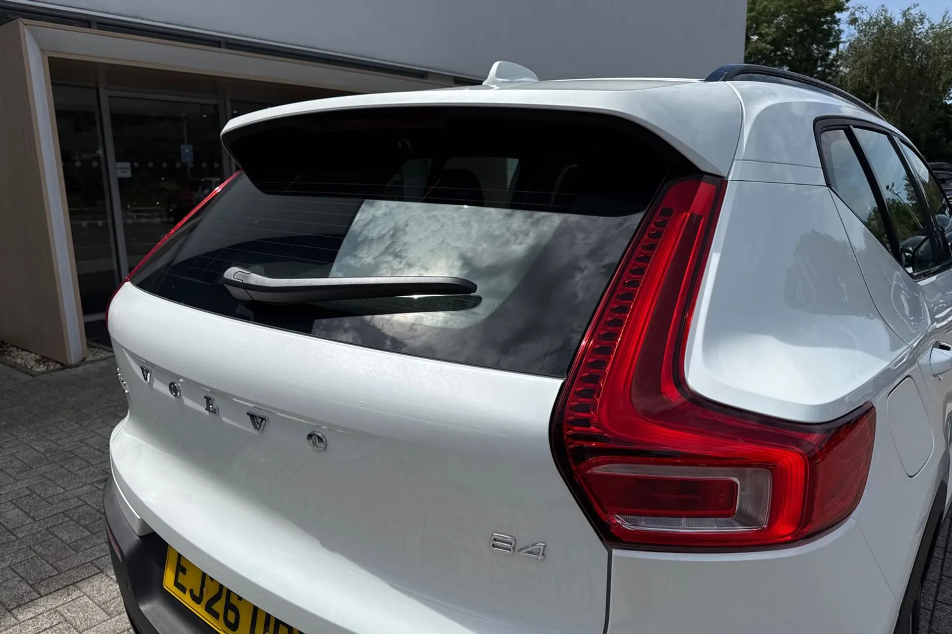 Volvo XC40 thumbnail image number 16