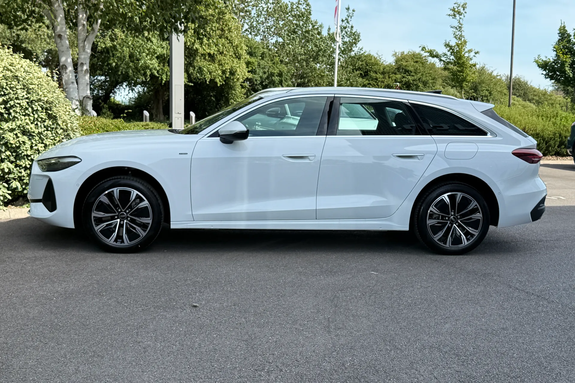 Audi A5 thumbnail image number 27