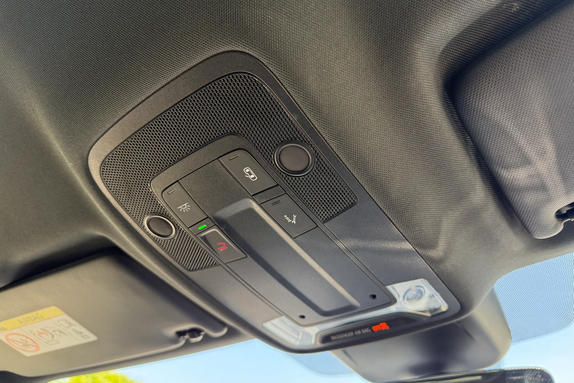 Audi Q3 thumbnail image number 20