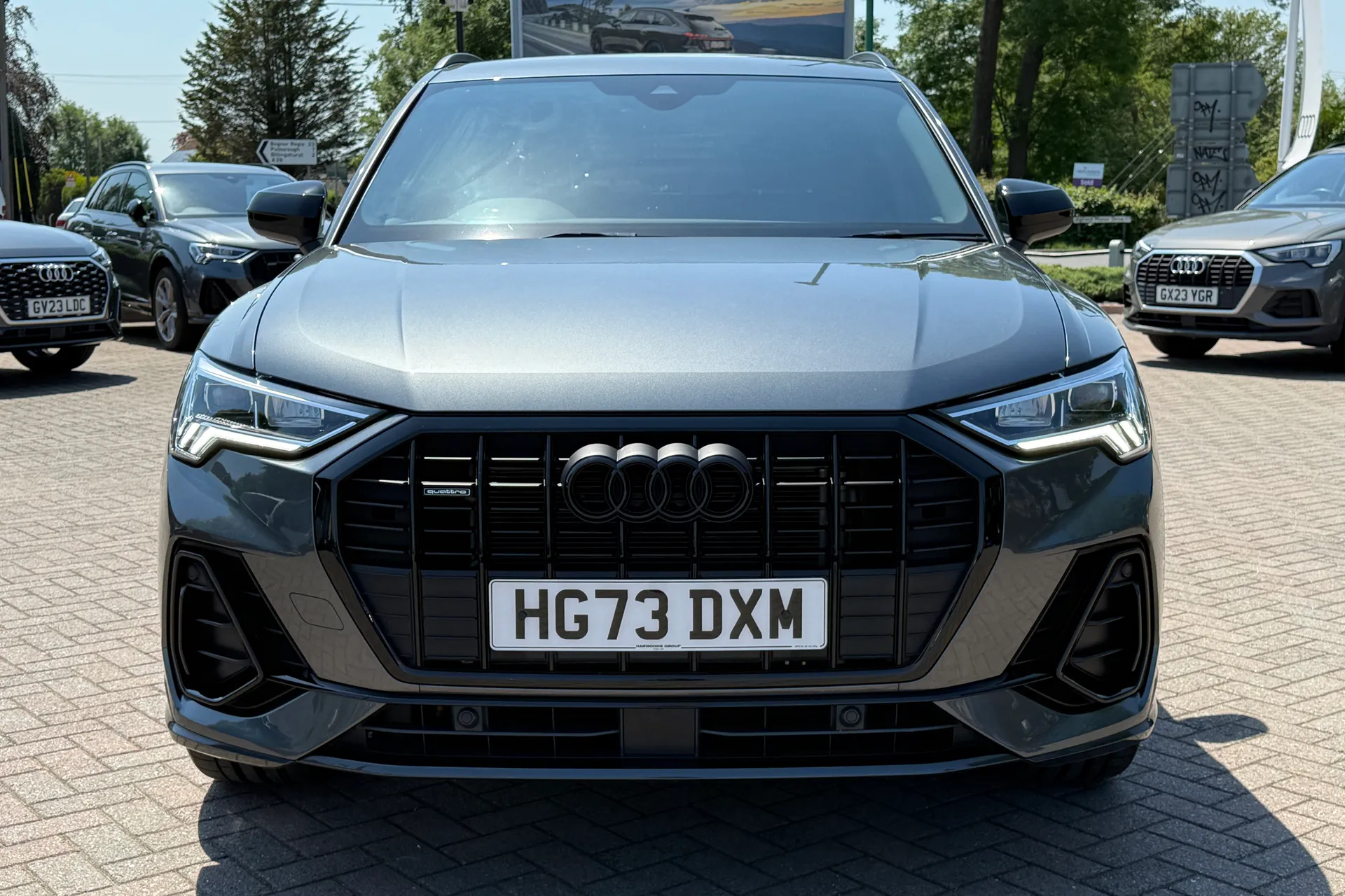 Audi Q3 thumbnail image number 25