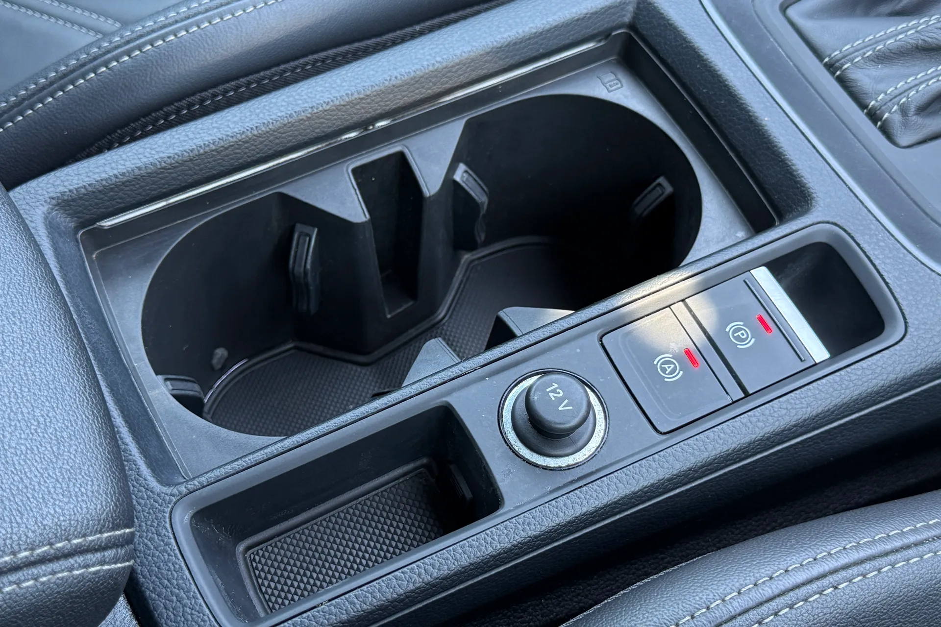 Audi Q3 thumbnail image number 41