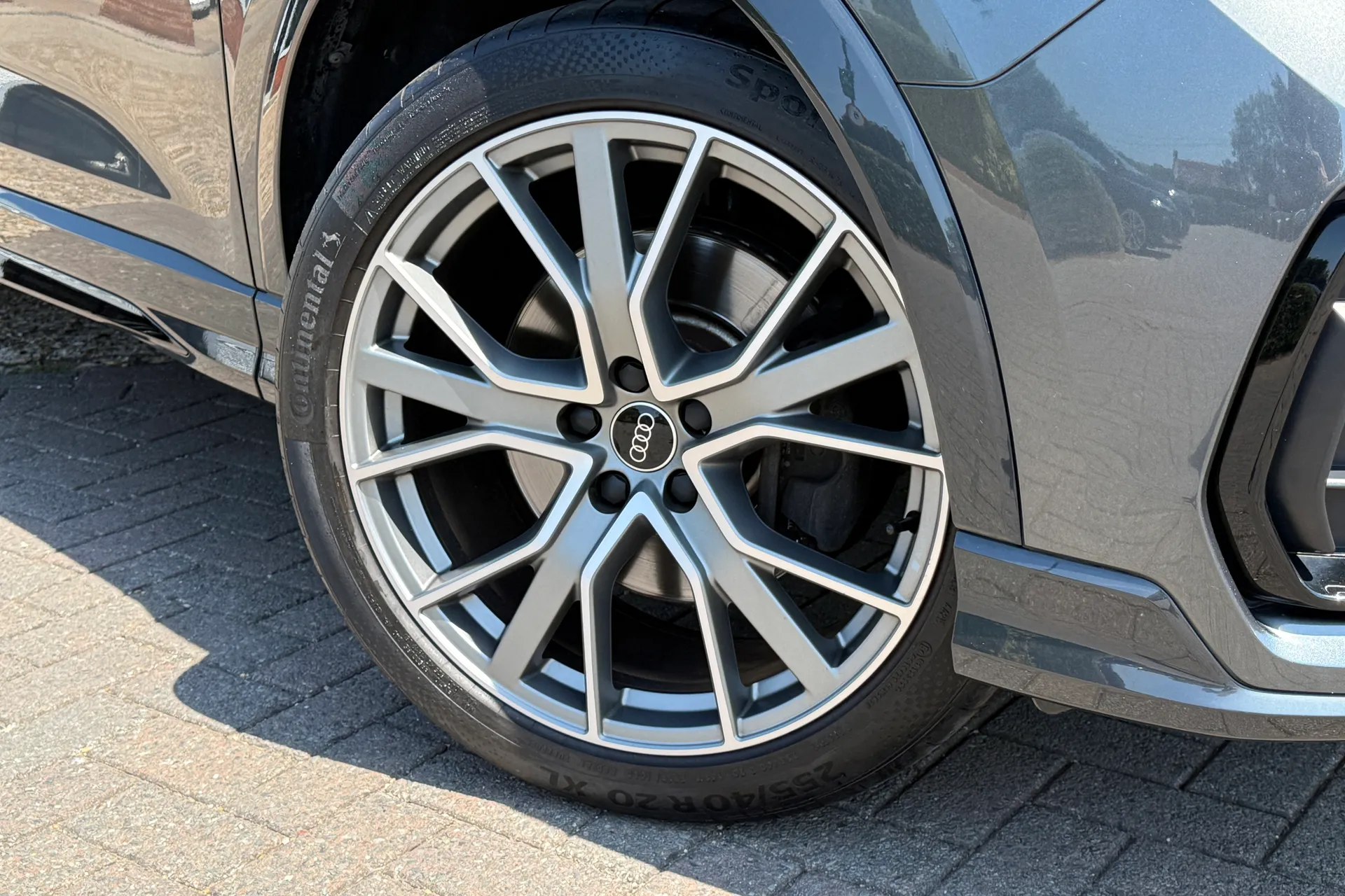 Audi Q3 thumbnail image number 8