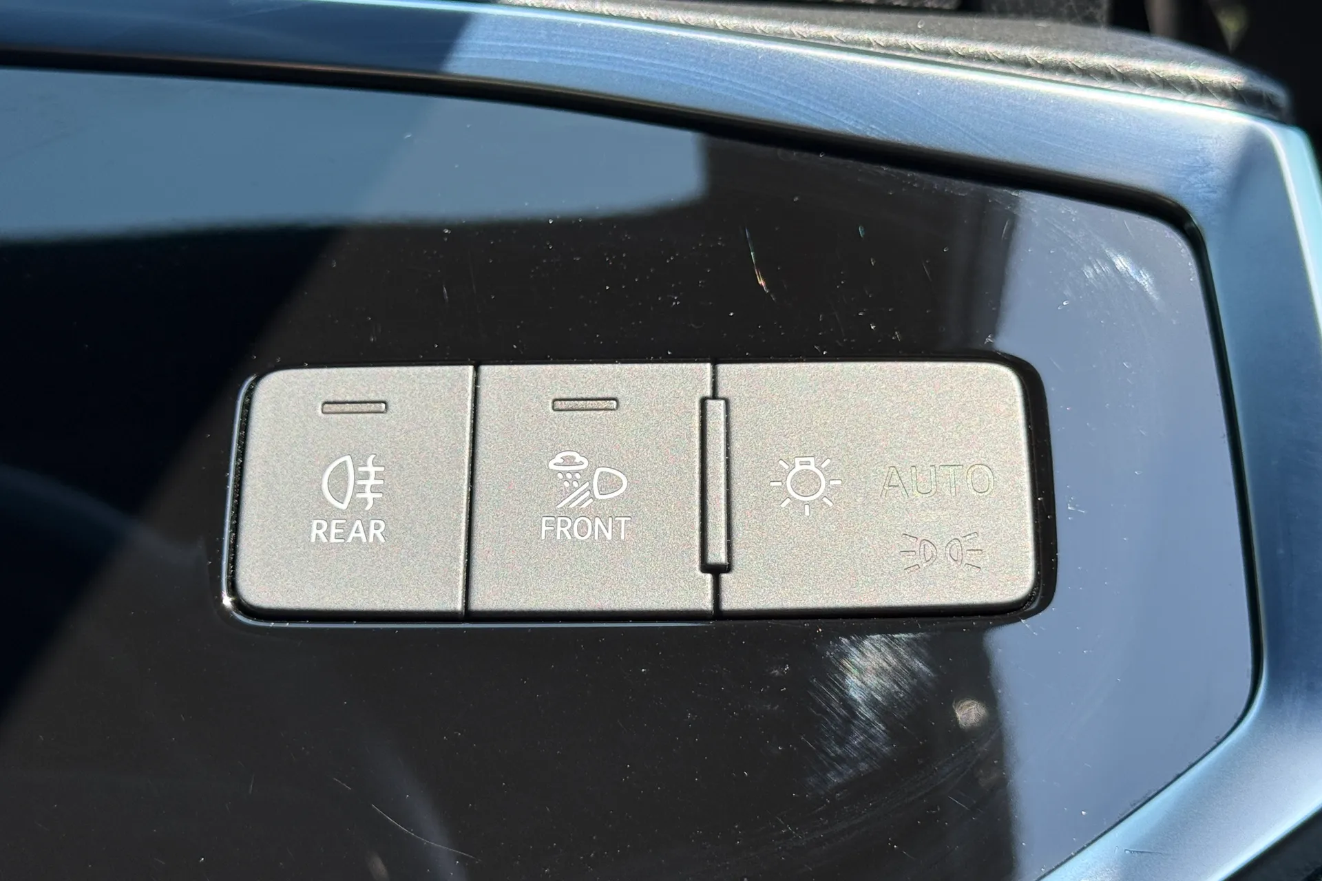 Audi Q3 thumbnail image number 23