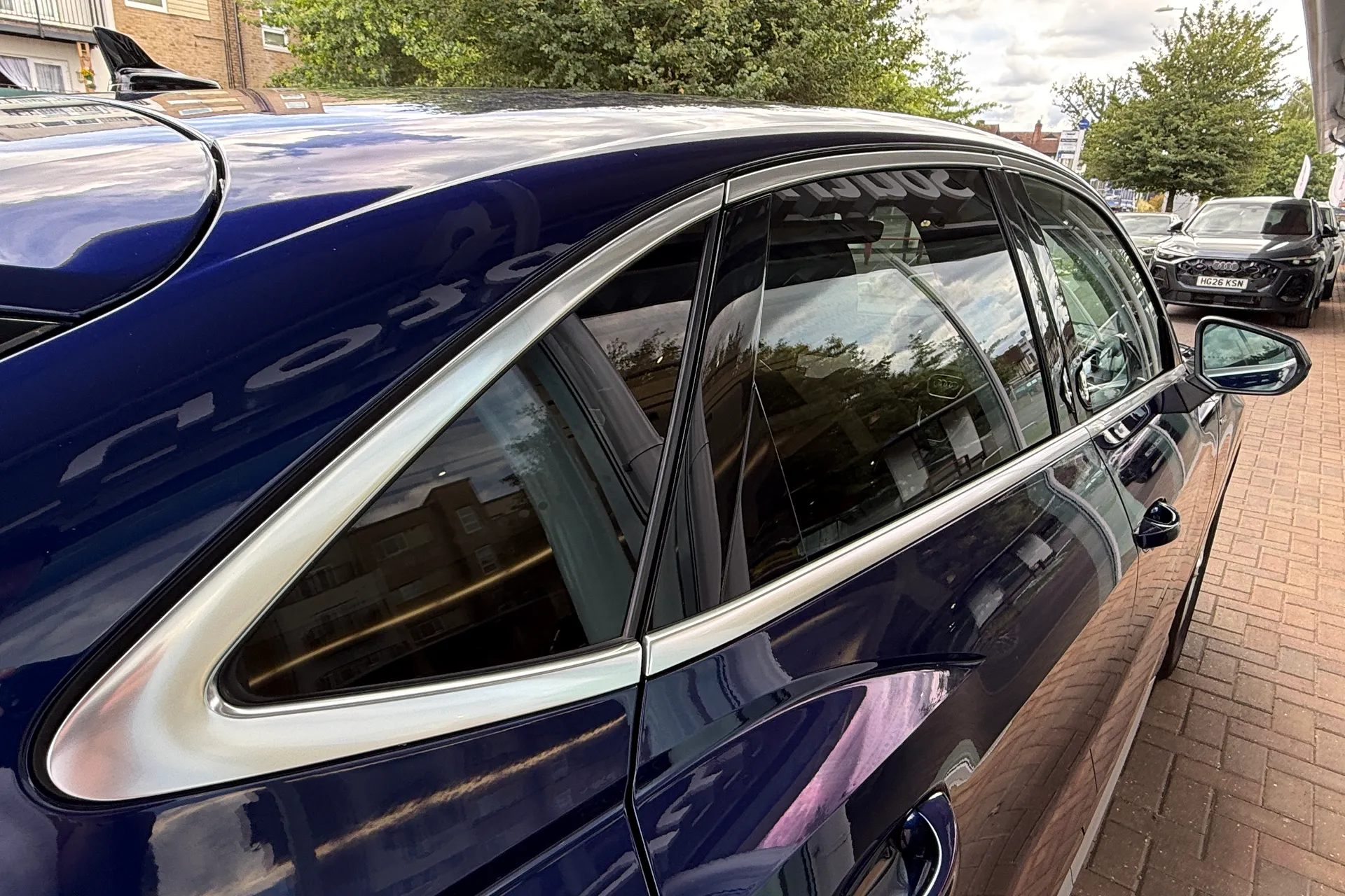 Audi Q3 thumbnail image number 37