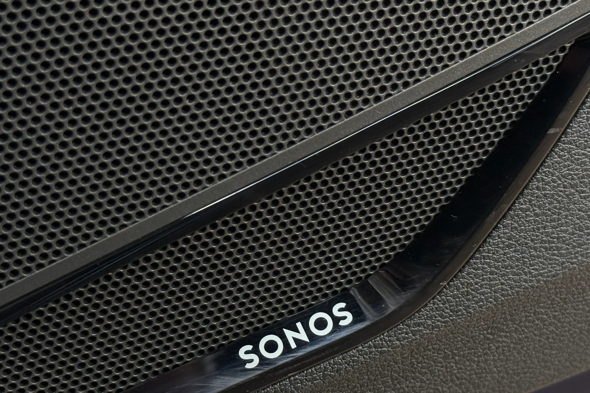 Audi Q3 thumbnail image number 10