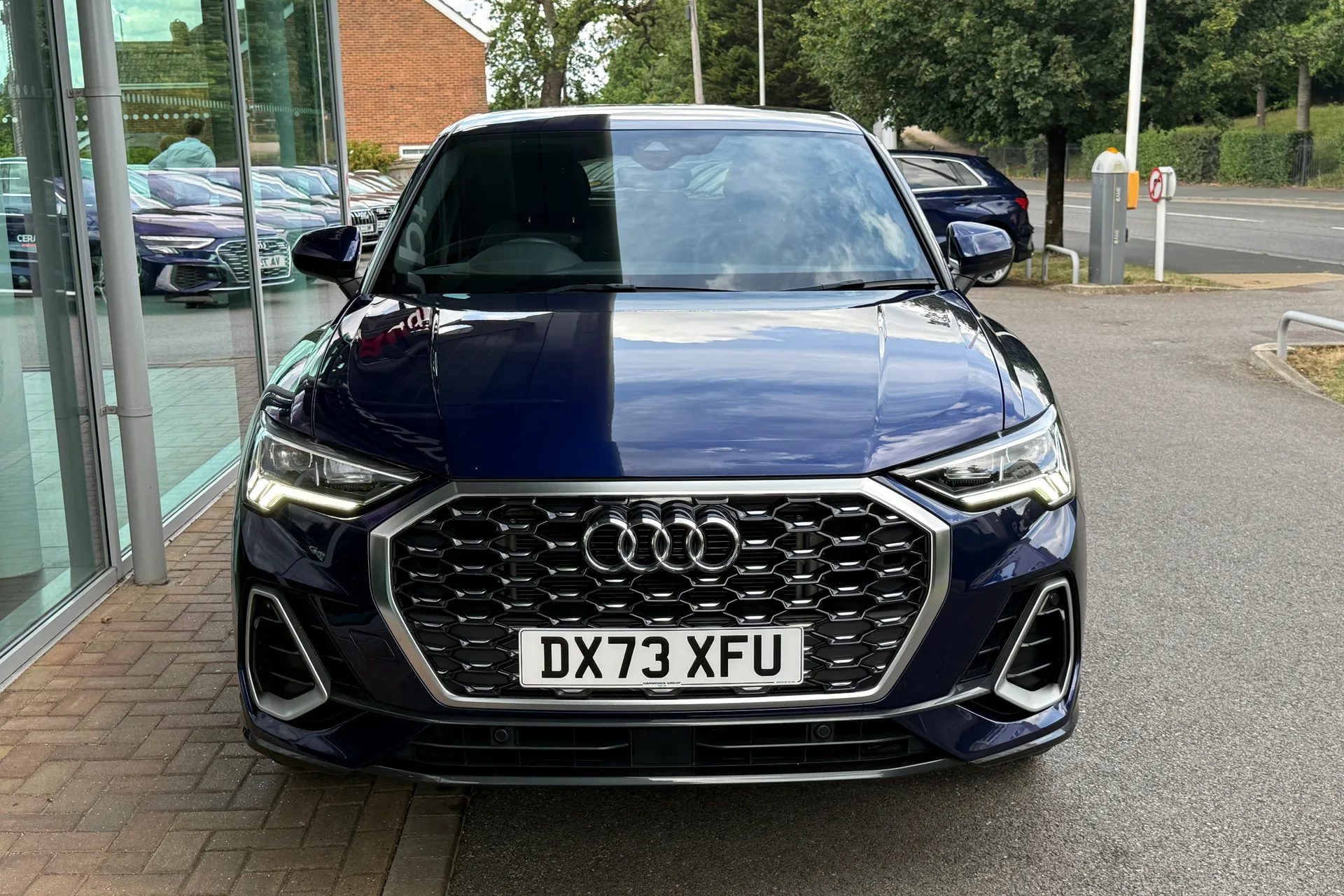 Audi Q3 thumbnail image number 53