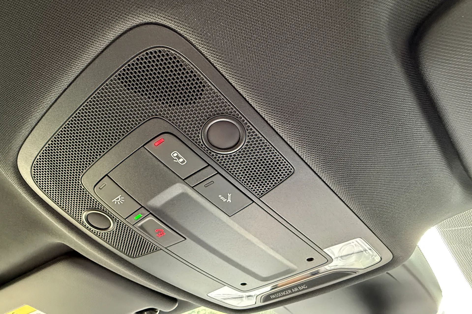Audi Q3 thumbnail image number 32