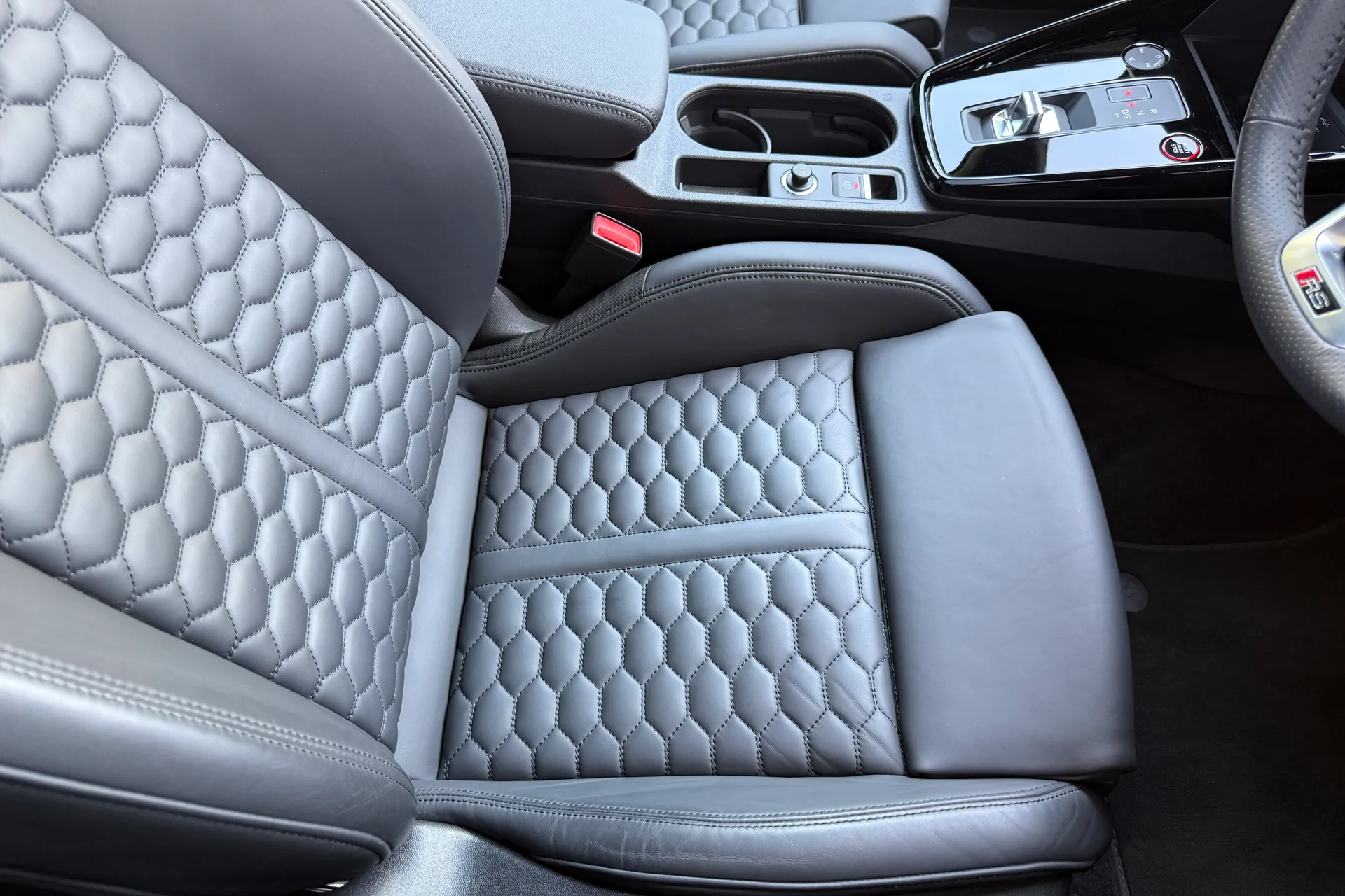 Audi RS3 thumbnail image number 42