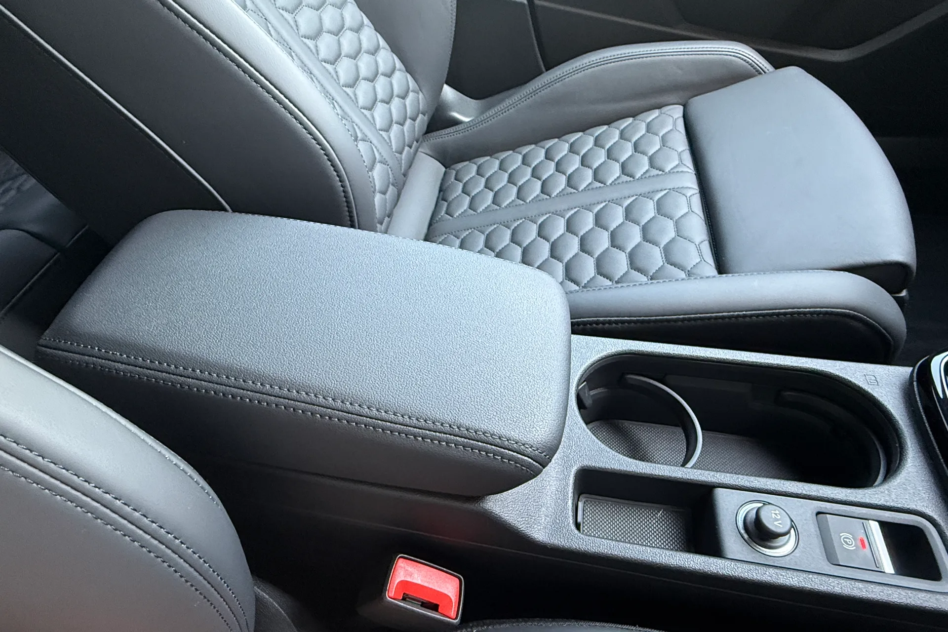 Audi RS3 thumbnail image number 32