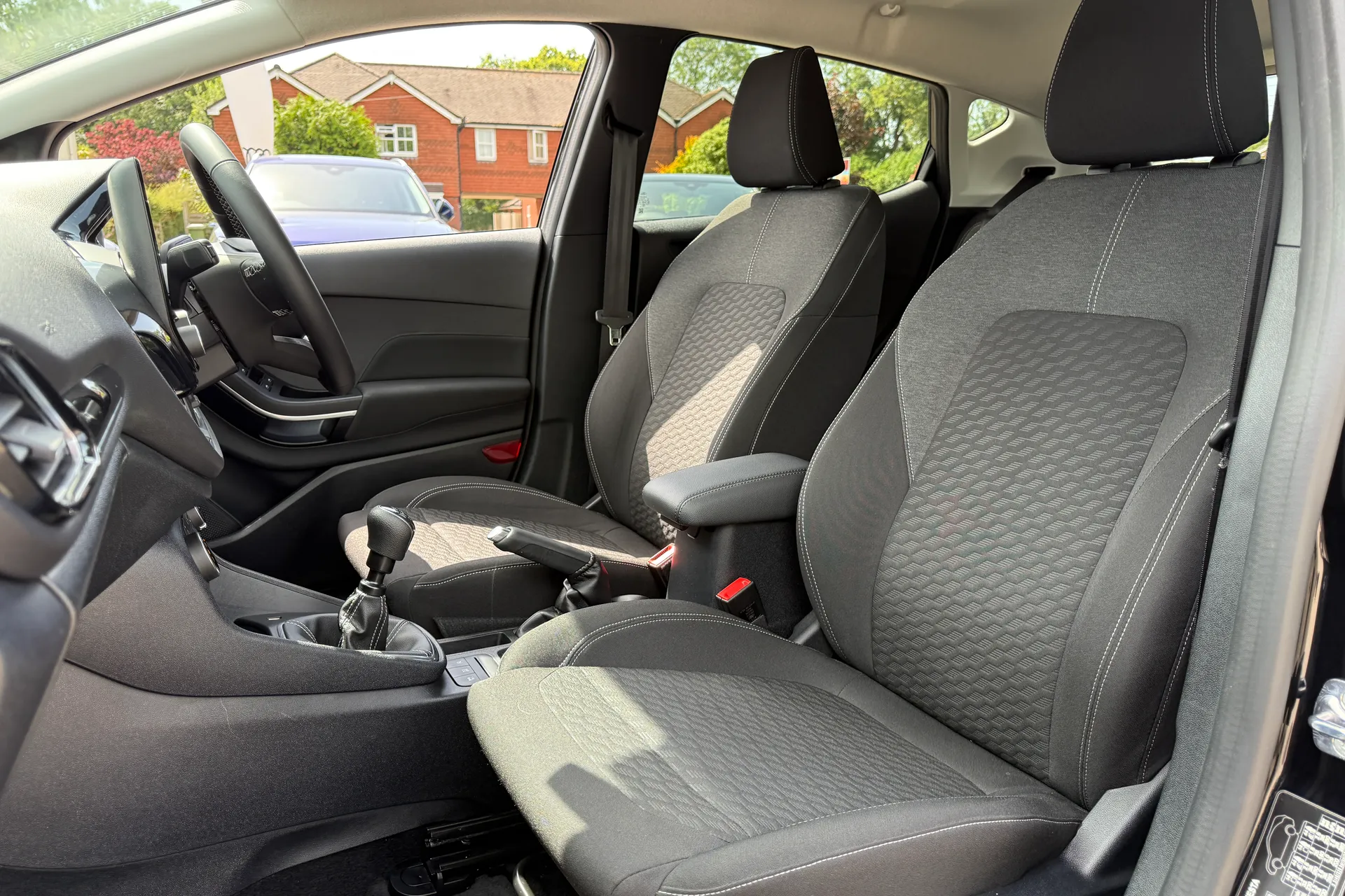 FORD FIESTA thumbnail image number 26