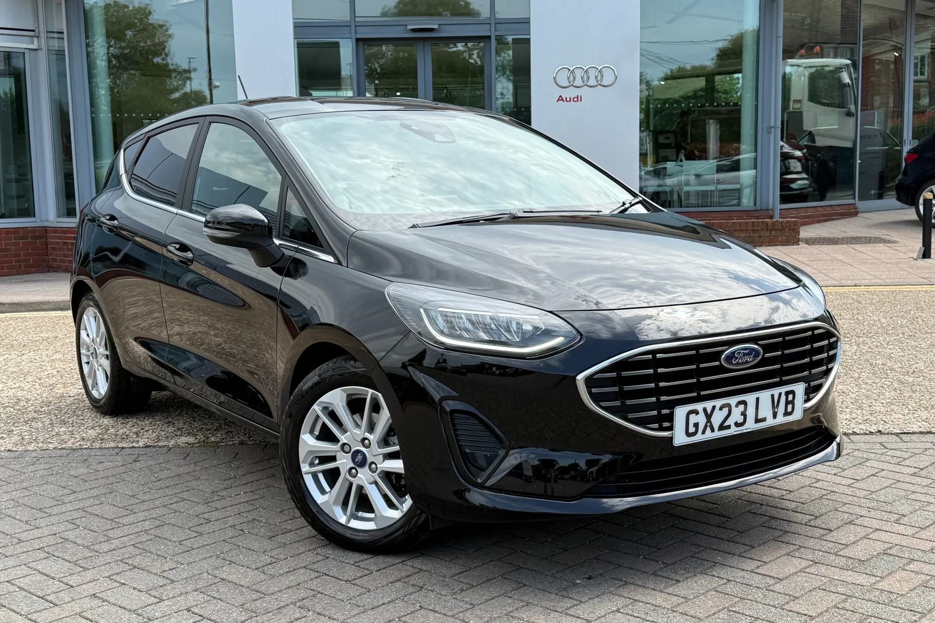 FORD FIESTA thumbnail image number 20