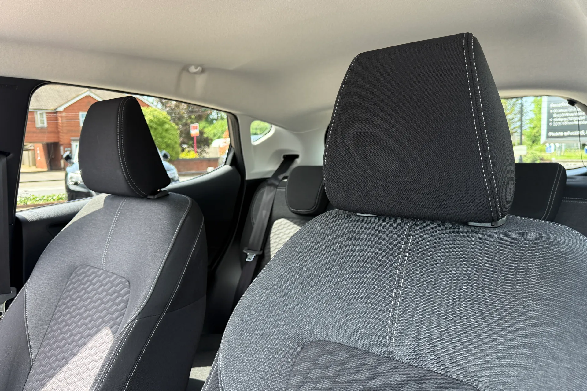 FORD FIESTA thumbnail image number 27