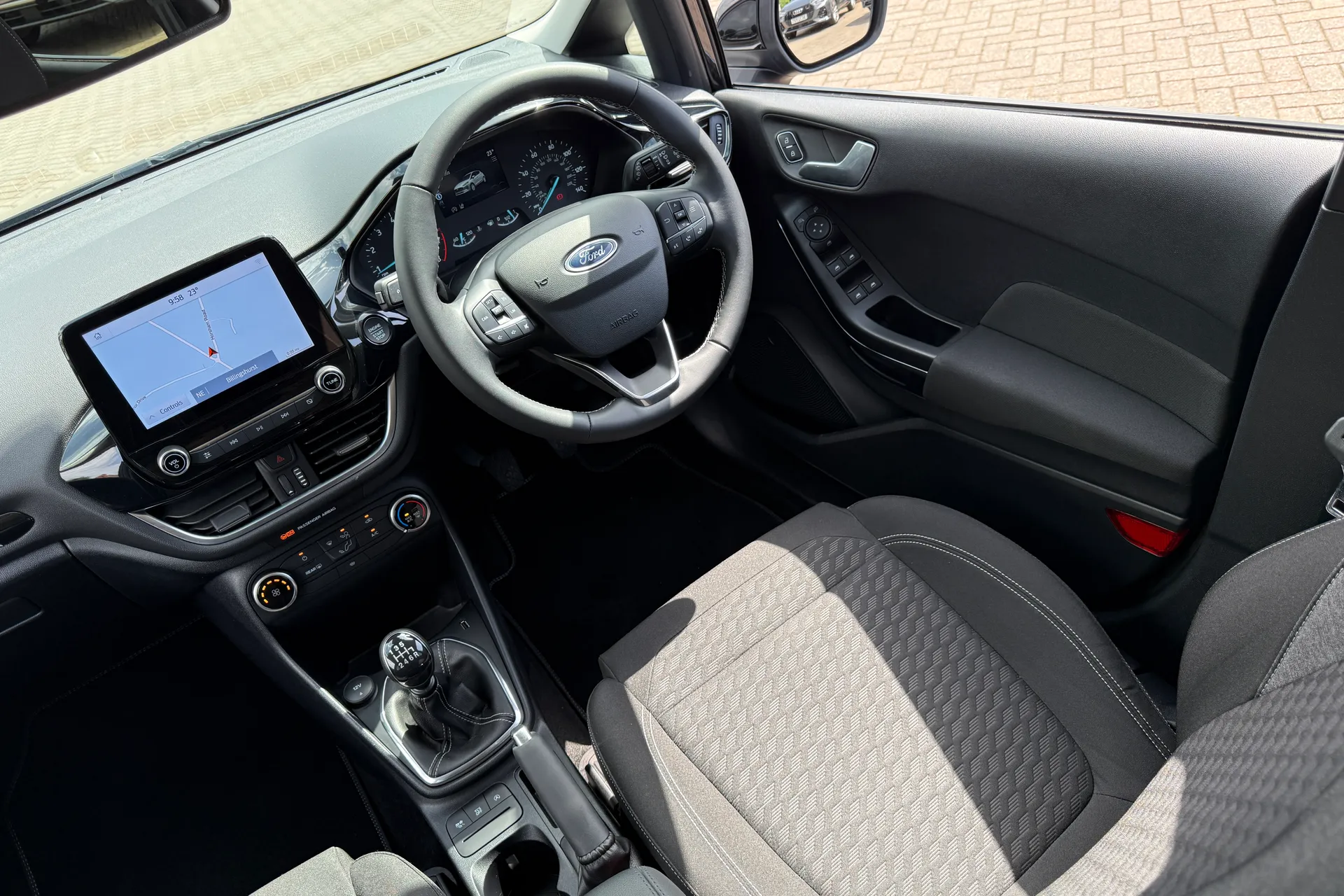 FORD FIESTA thumbnail image number 37