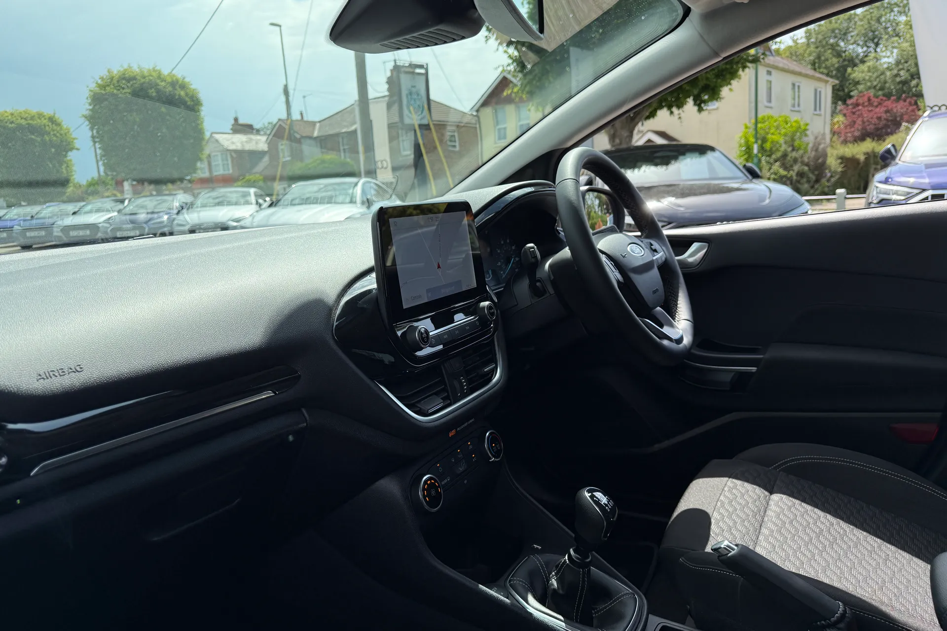 FORD FIESTA thumbnail image number 25
