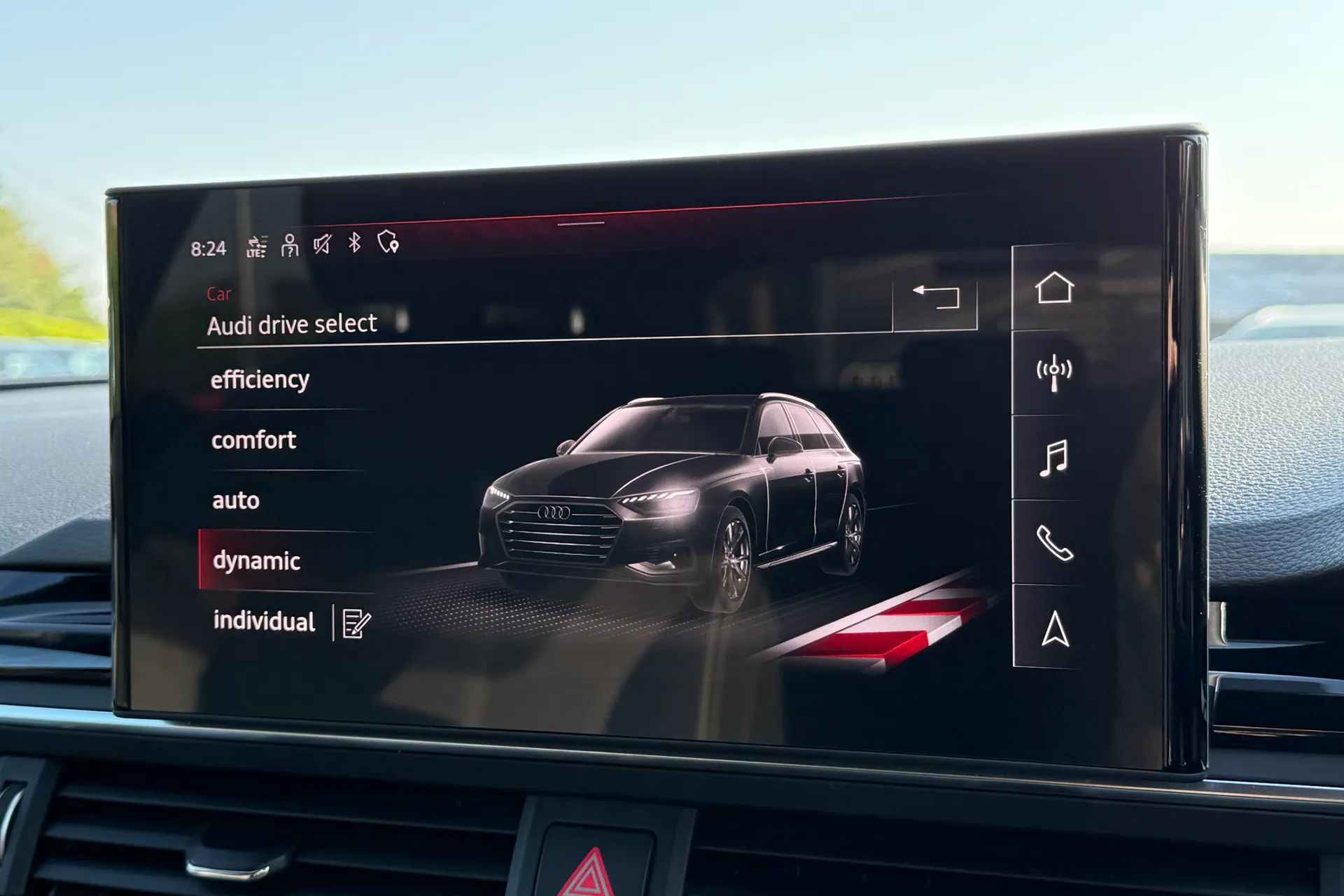 Audi A4 thumbnail image number 12