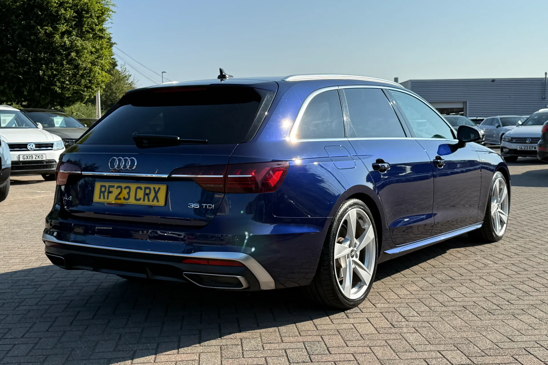 Audi A4 thumbnail image number 34
