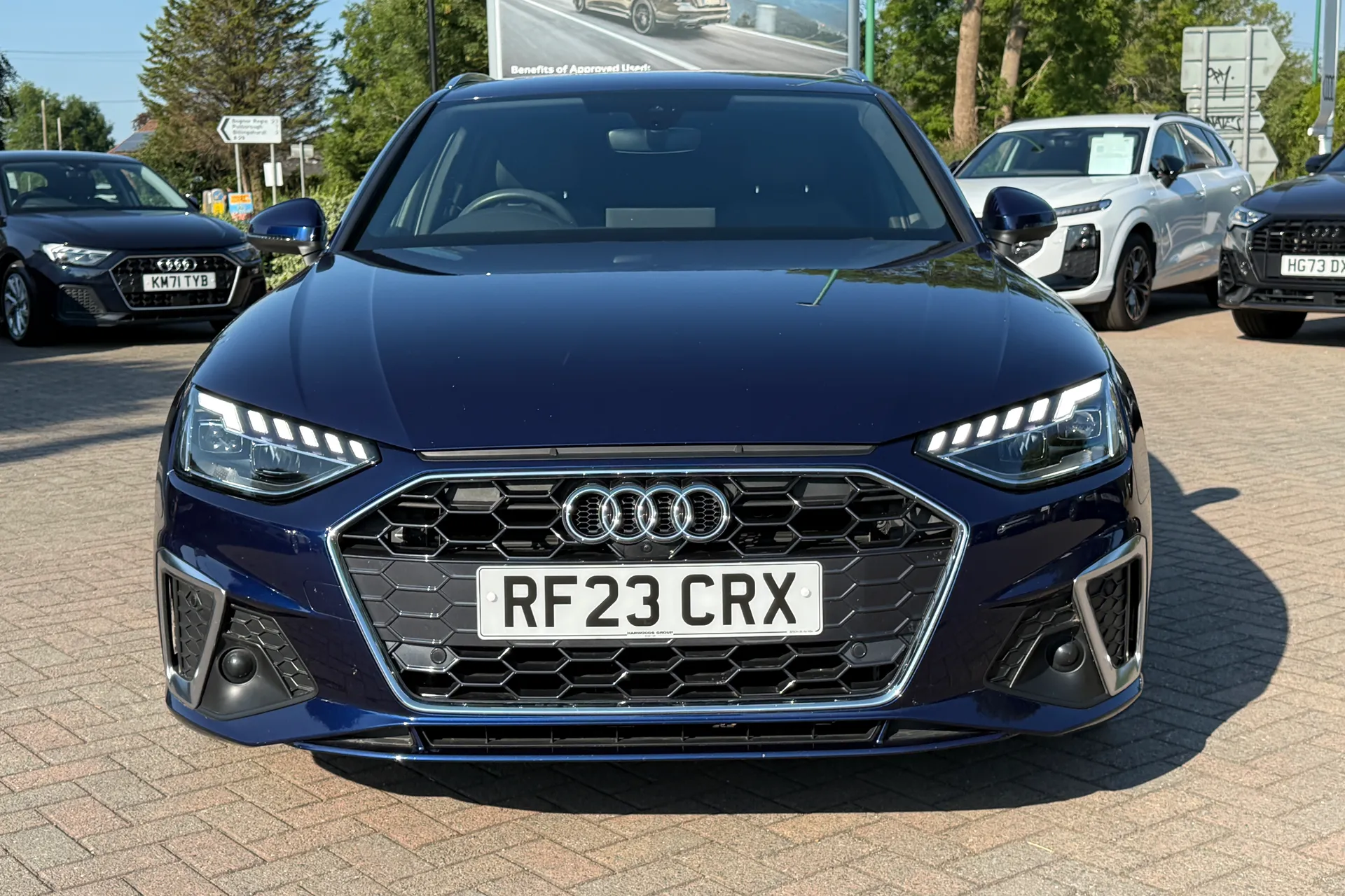 Audi A4 thumbnail image number 27