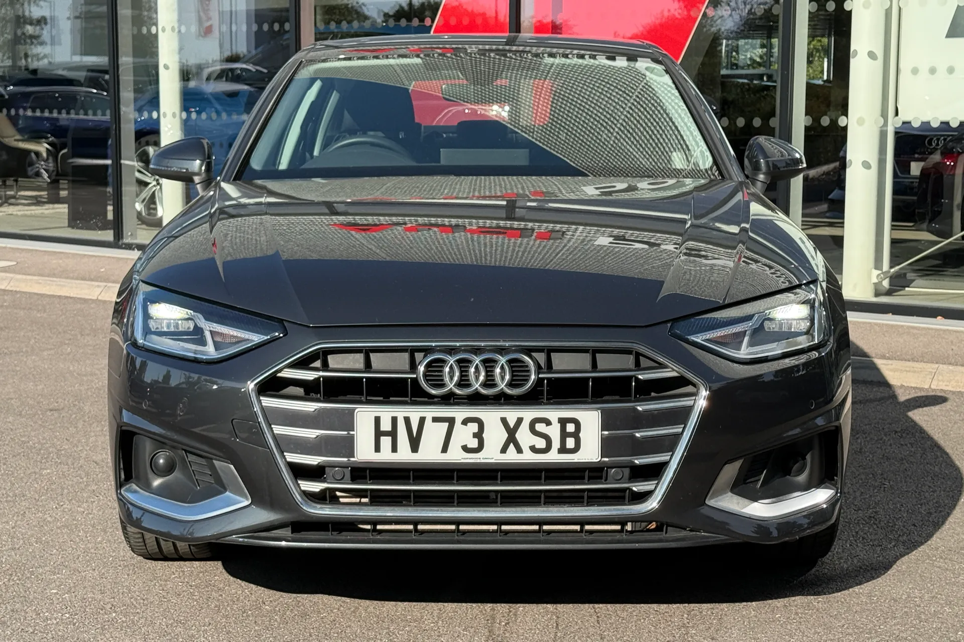 Audi A4 thumbnail image number 8