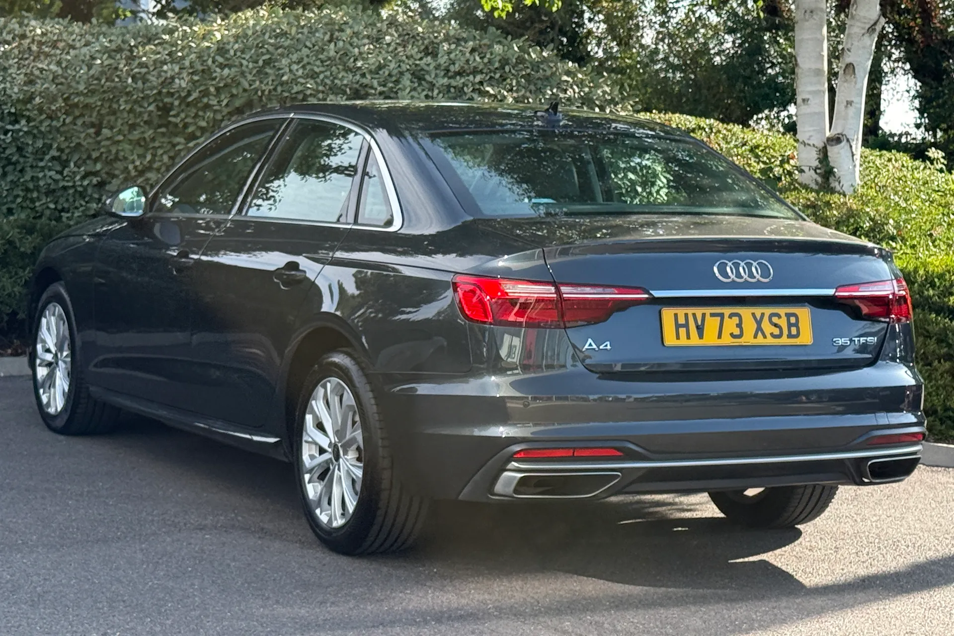 Audi A4 thumbnail image number 14
