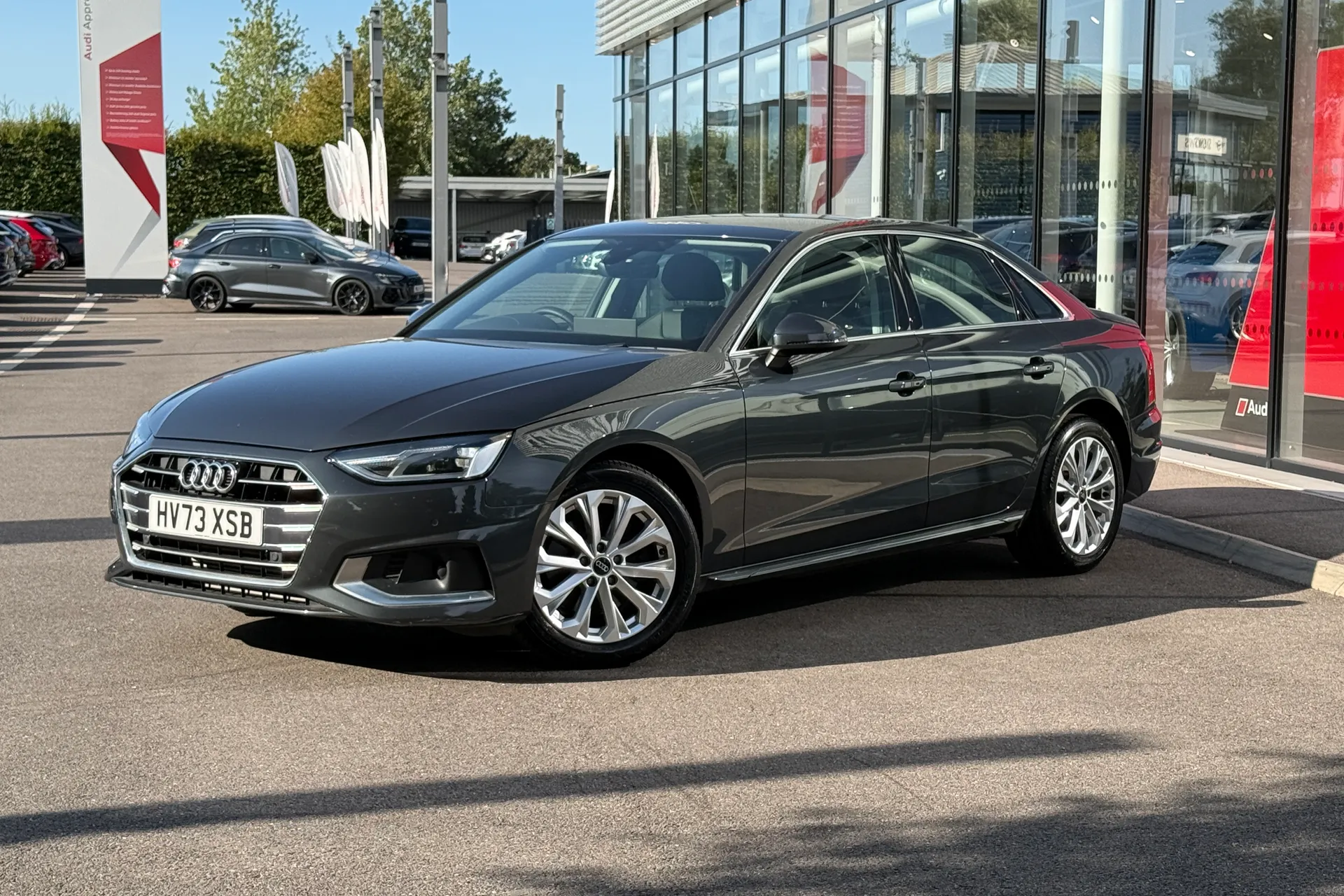Audi A4 thumbnail image number 6