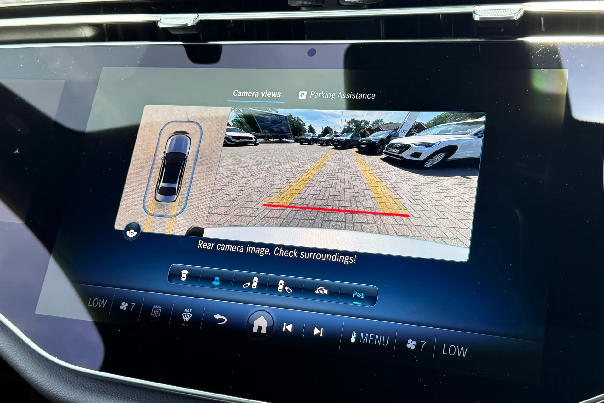 MERCEDES-BENZ E CLASS thumbnail image number 4