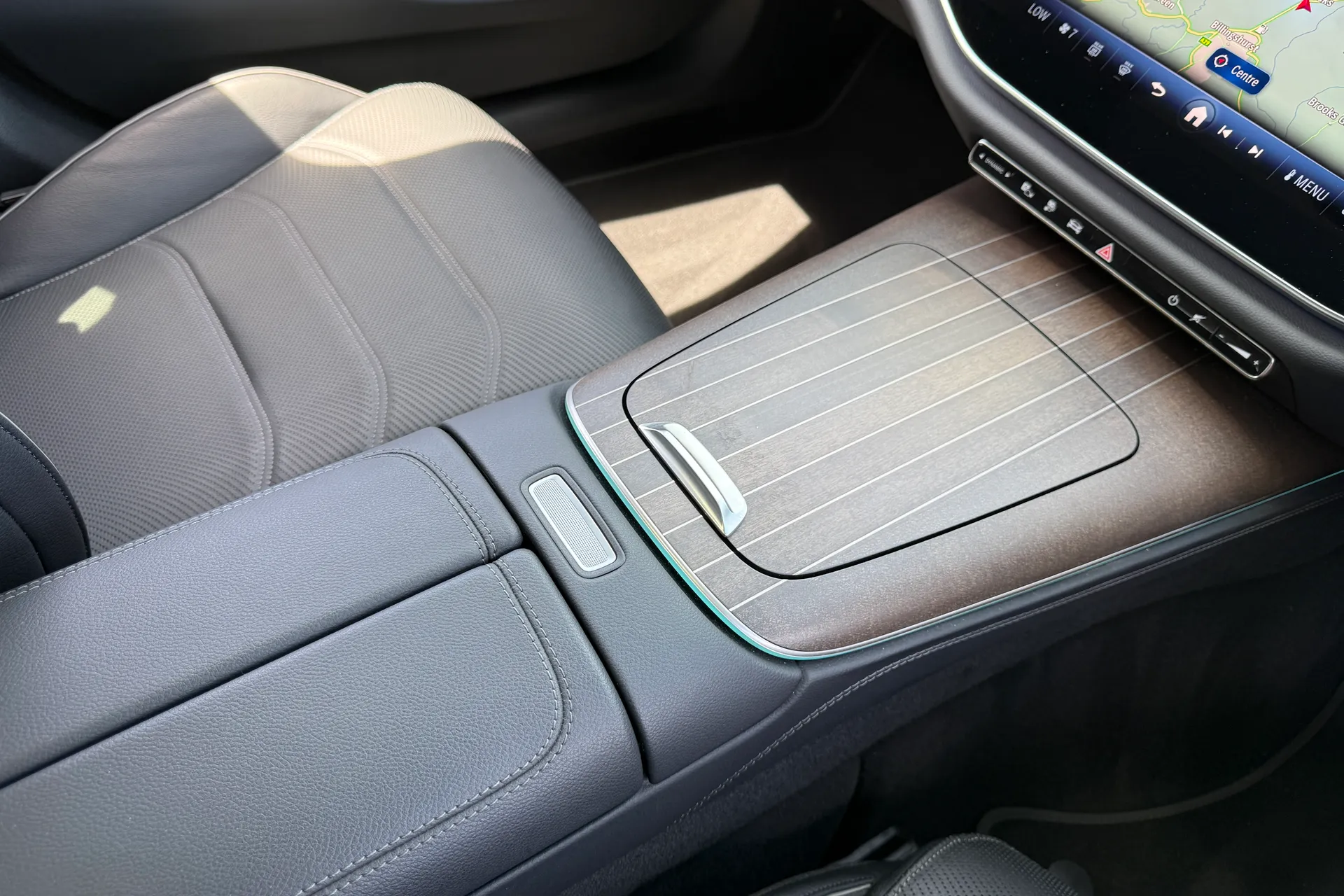 MERCEDES-BENZ E CLASS thumbnail image number 41