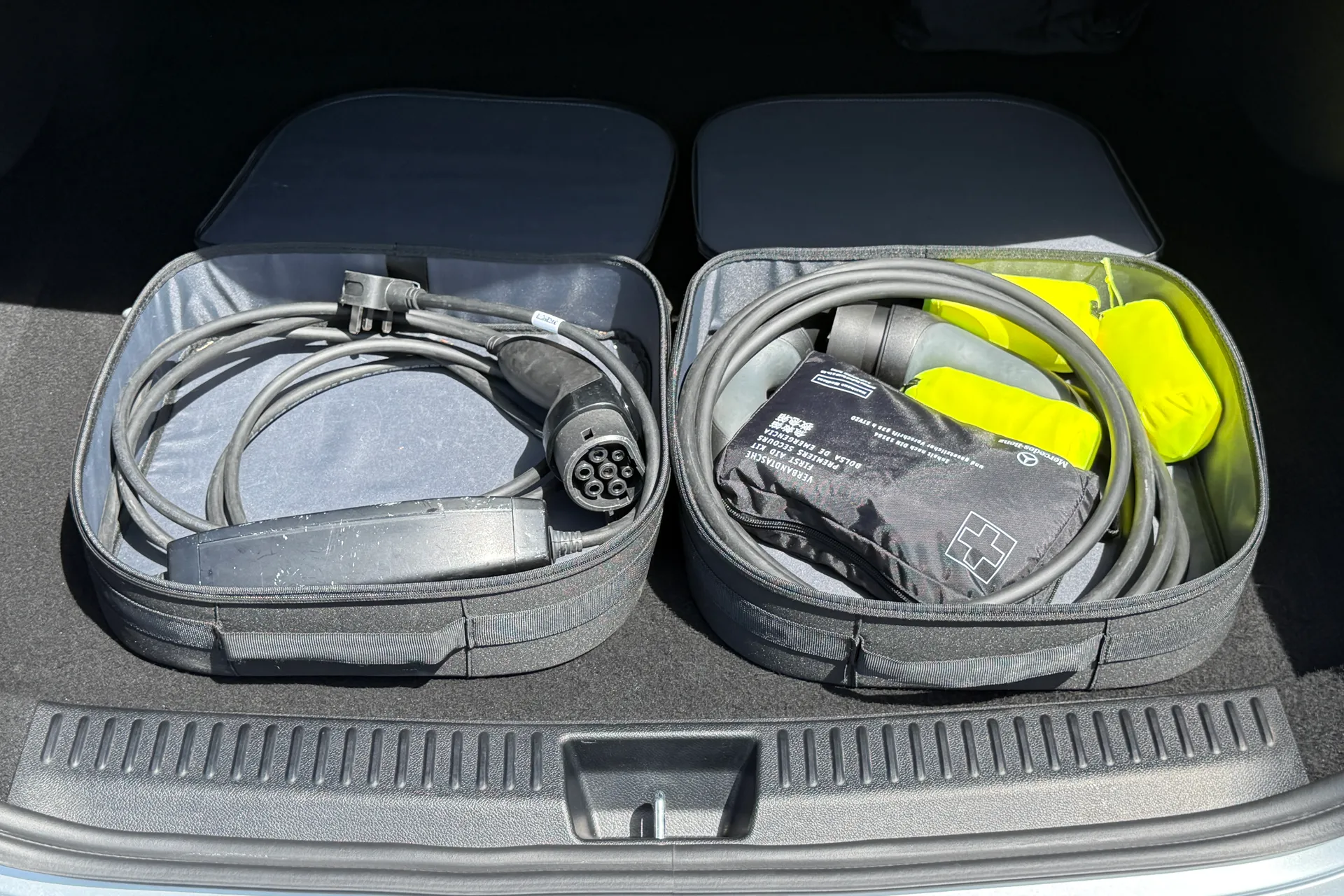 MERCEDES-BENZ E CLASS thumbnail image number 39