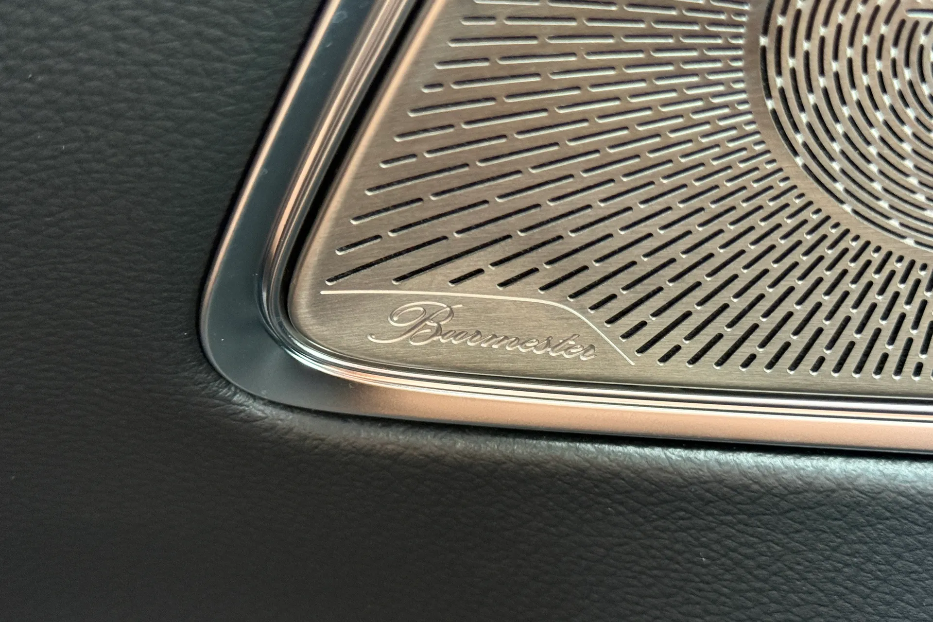 MERCEDES-BENZ E CLASS thumbnail image number 20