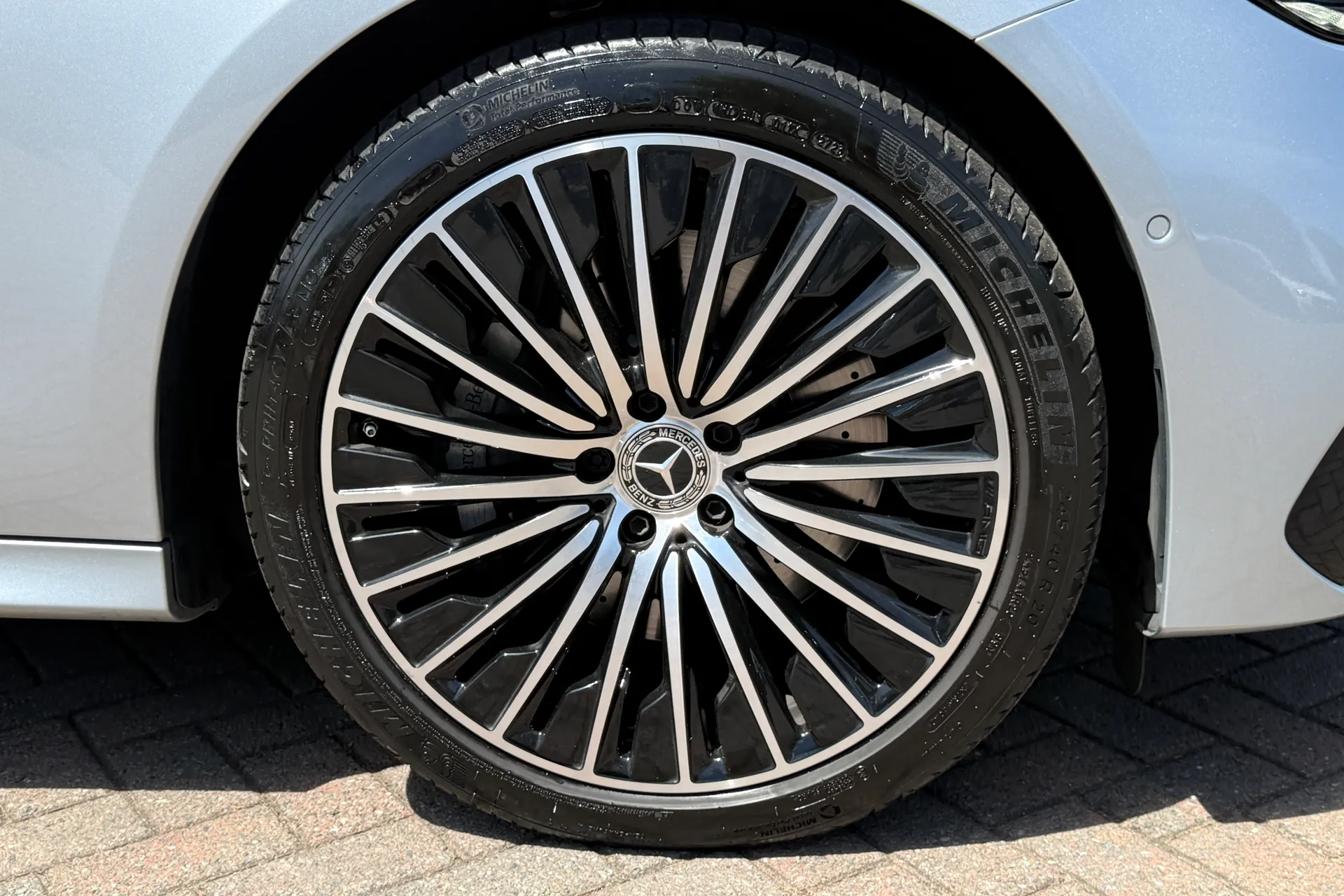 MERCEDES-BENZ E CLASS thumbnail image number 51