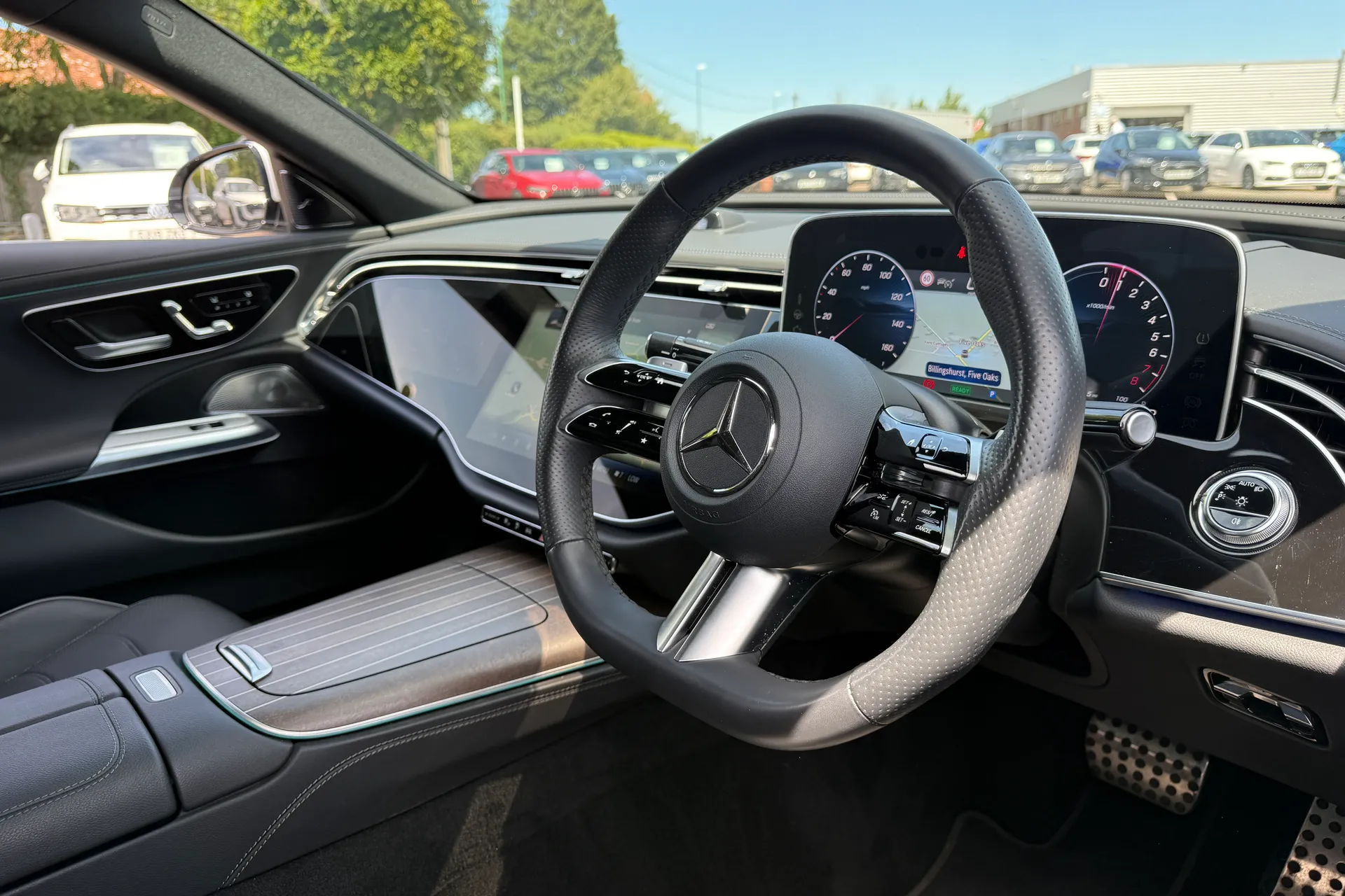 MERCEDES-BENZ E CLASS thumbnail image number 28