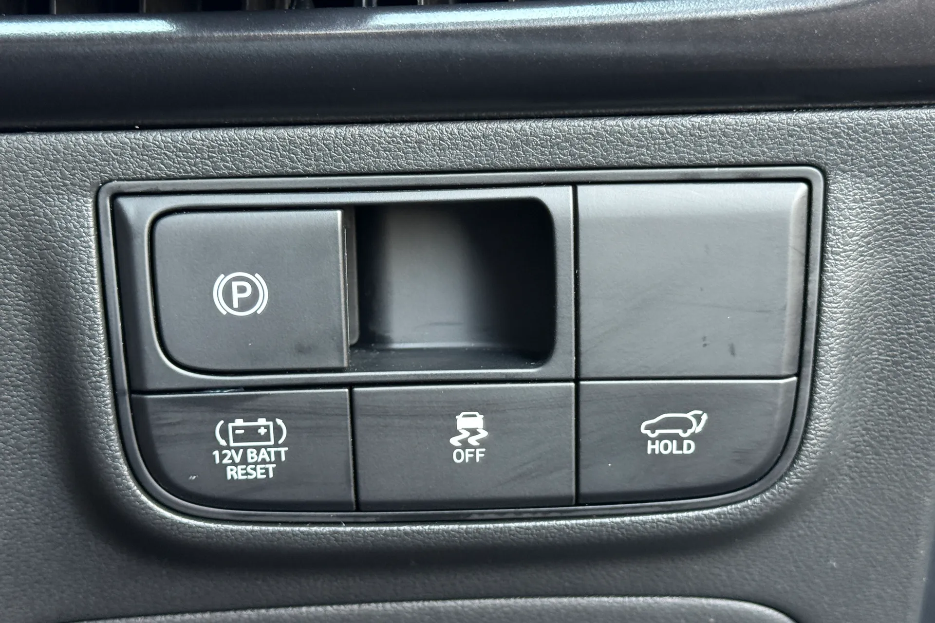 HYUNDAI TUCSON thumbnail image number 24
