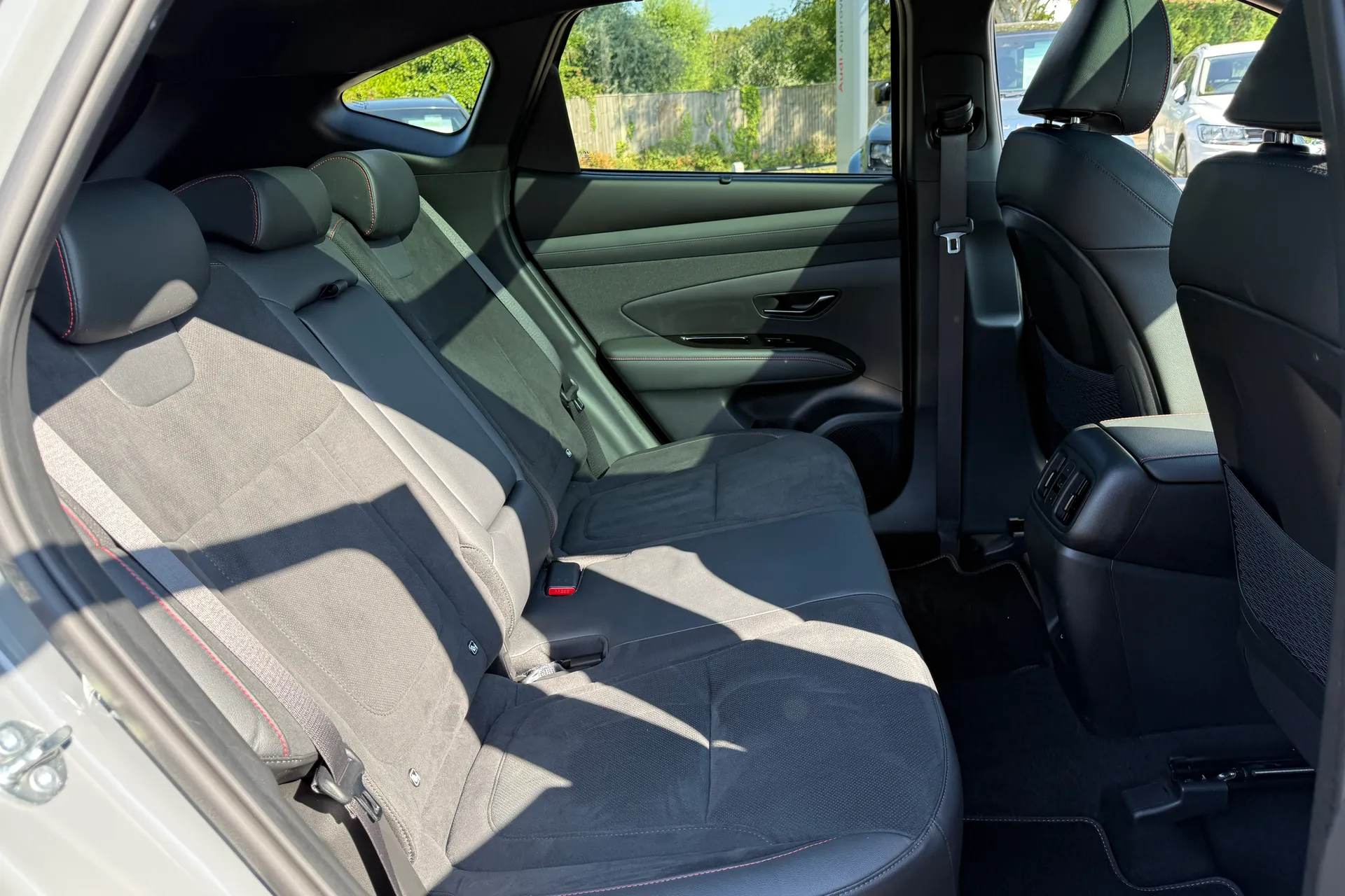 HYUNDAI TUCSON thumbnail image number 50