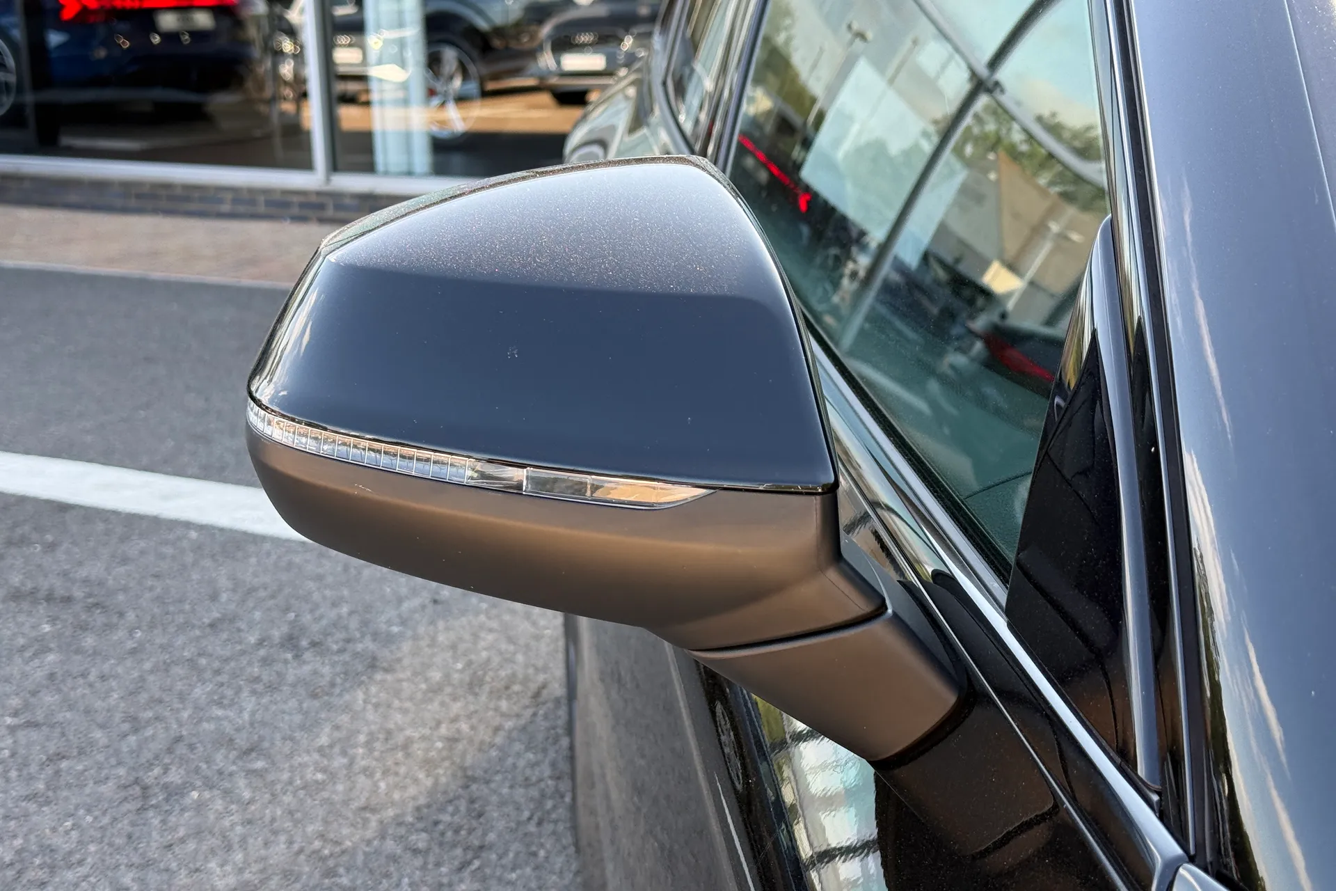 Audi Q5 thumbnail image number 14