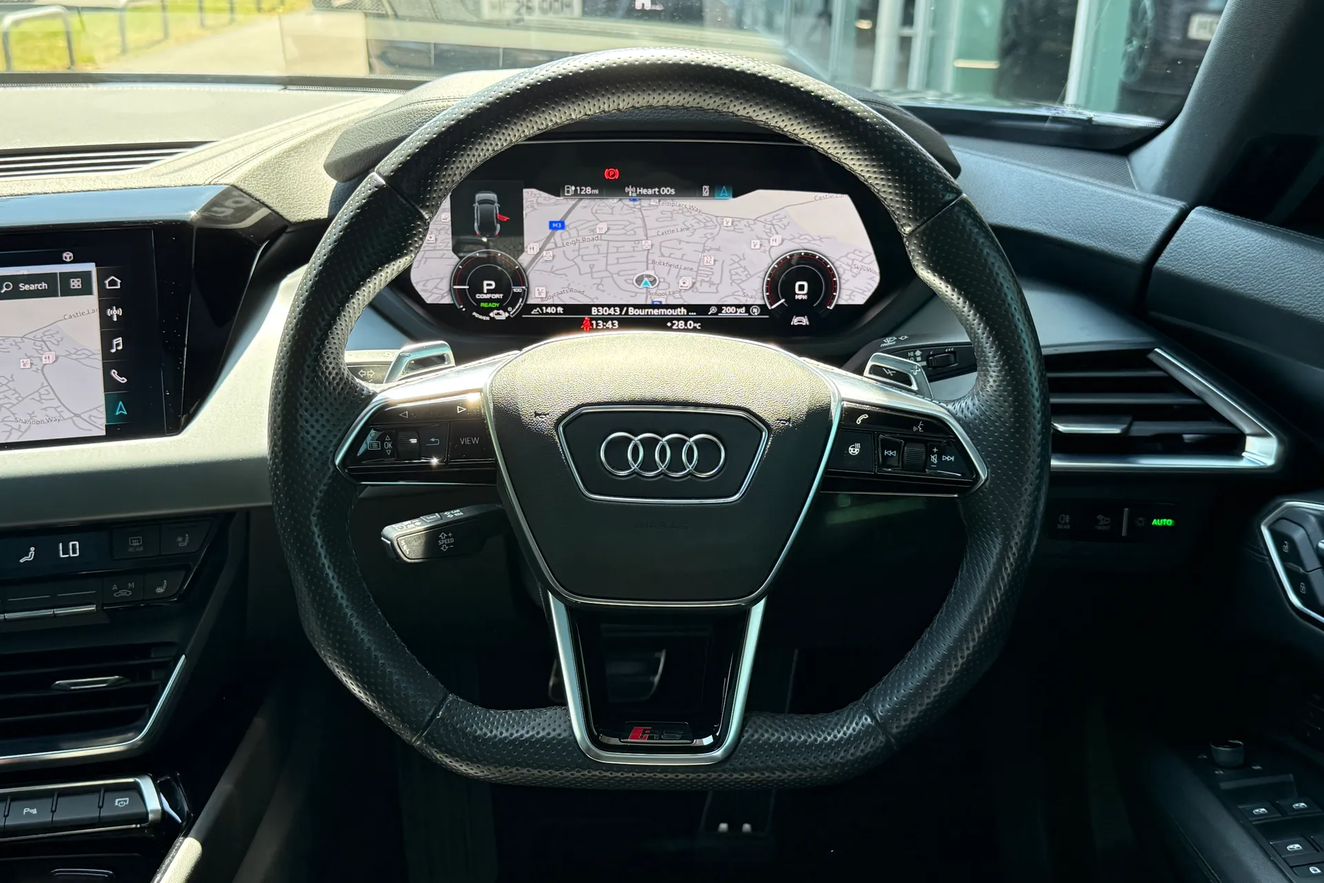 Audi RS e-tron GT thumbnail image number 29
