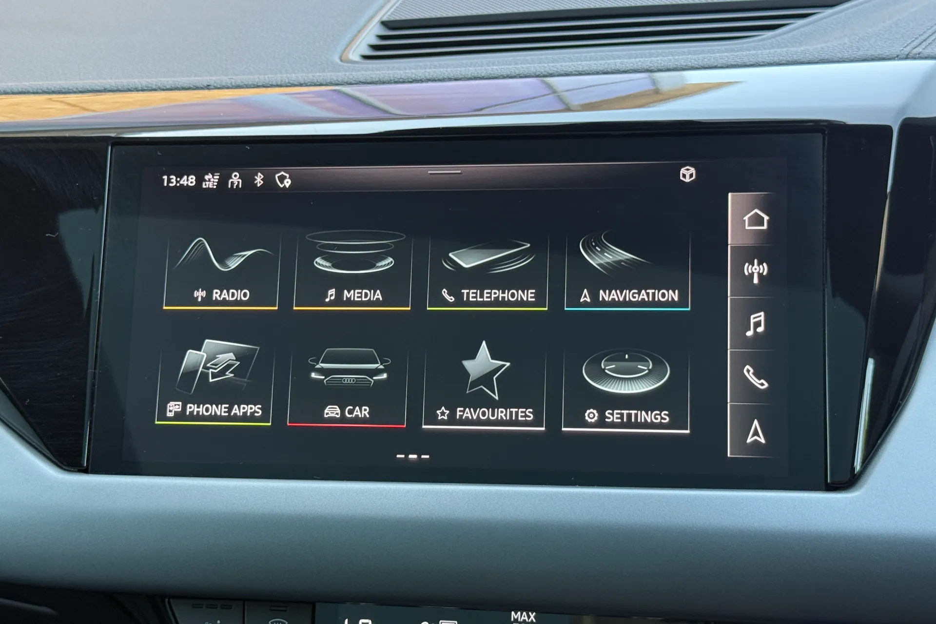 Audi RS e-tron GT thumbnail image number 50