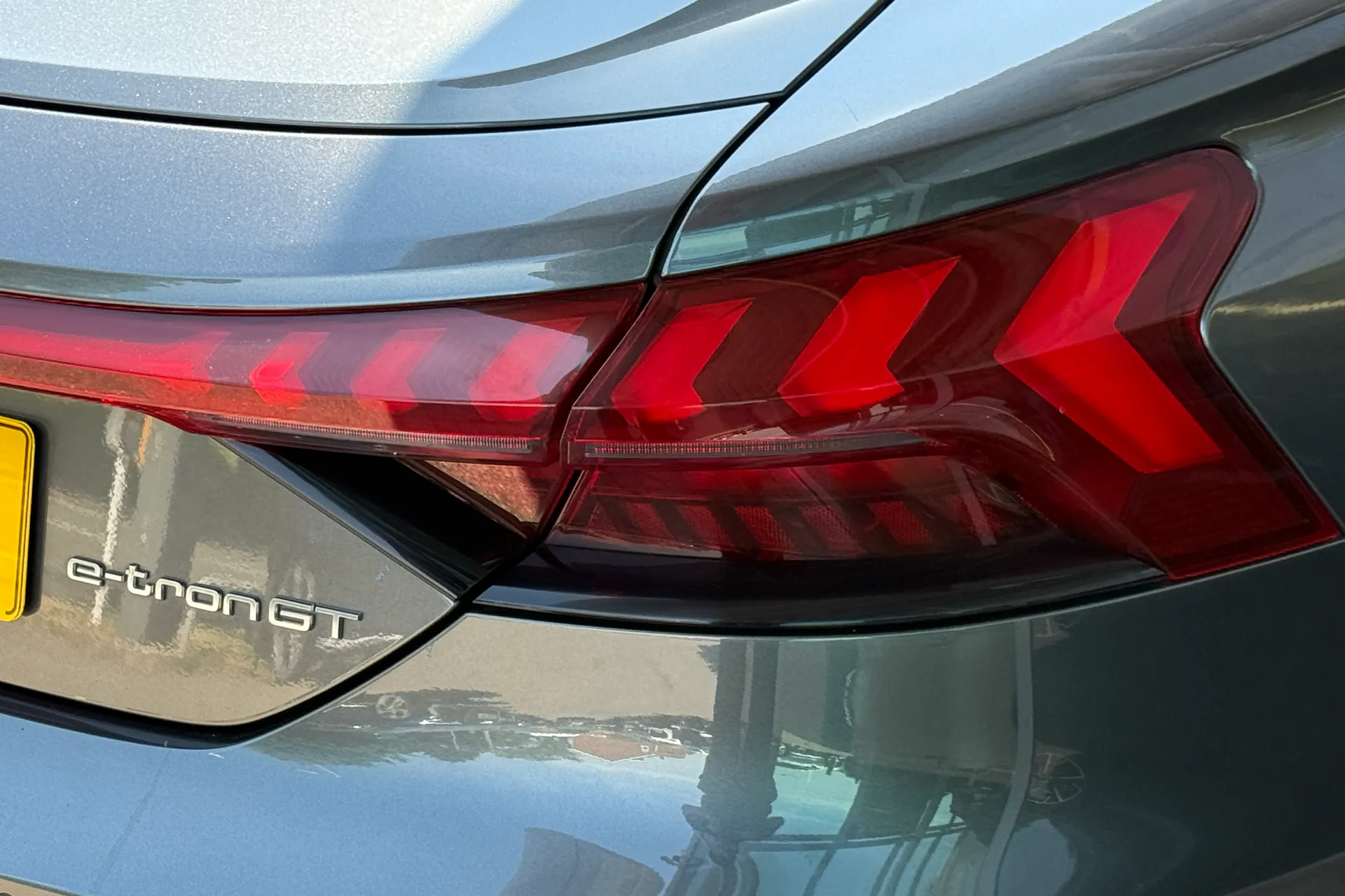 Audi RS e-tron GT thumbnail image number 32