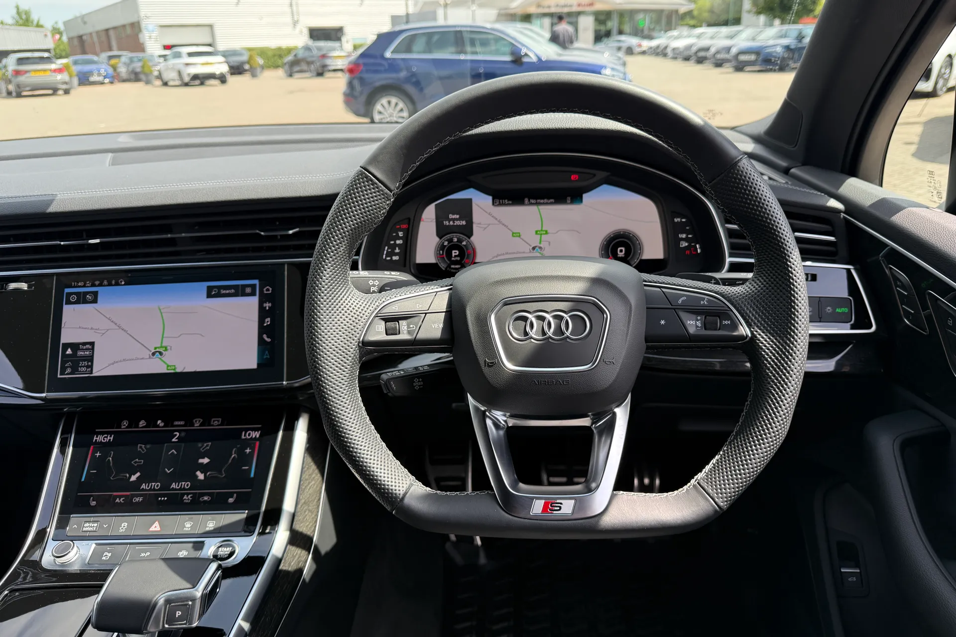 Audi Q7 thumbnail image number 6
