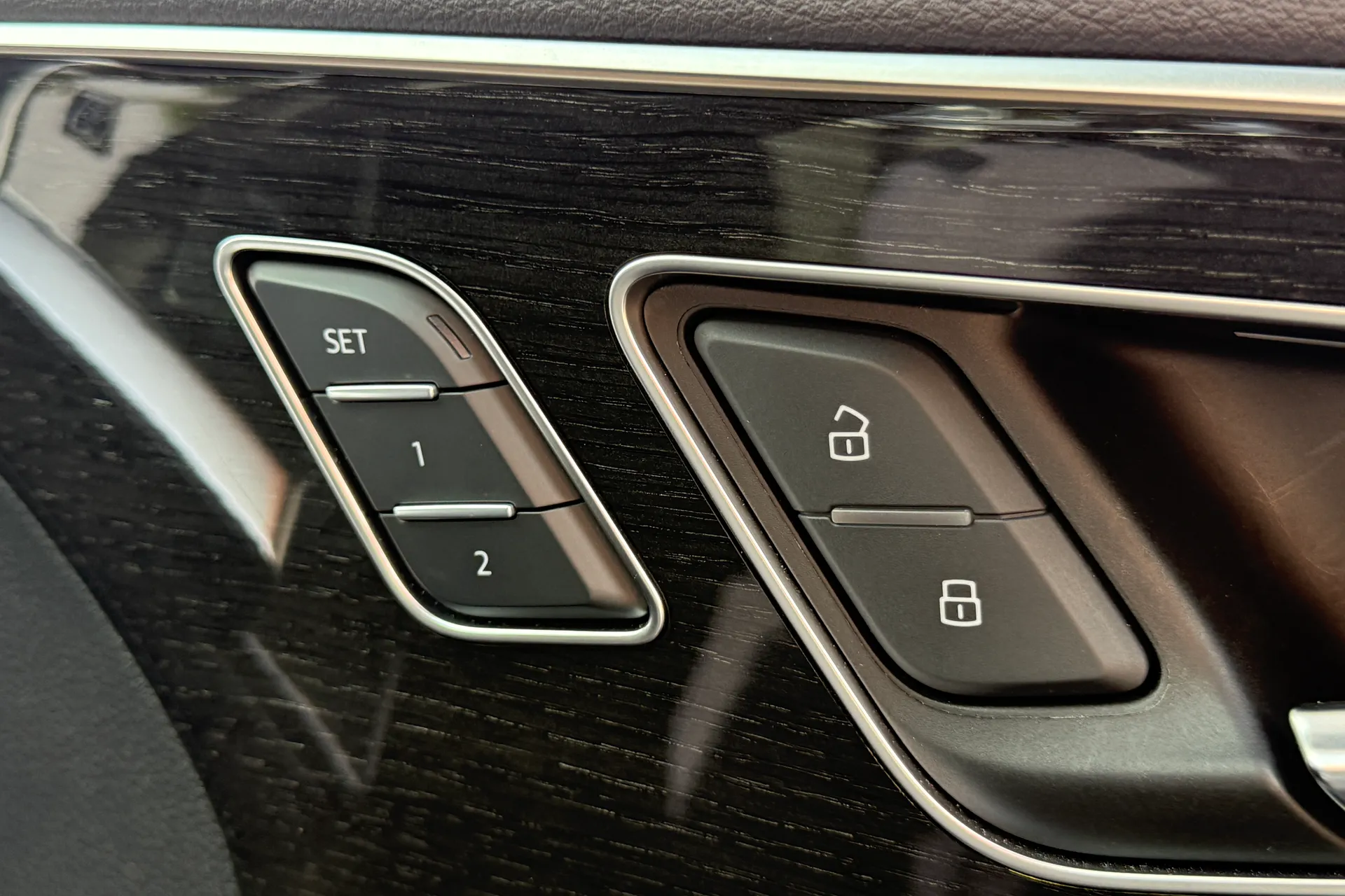 Audi Q7 thumbnail image number 24