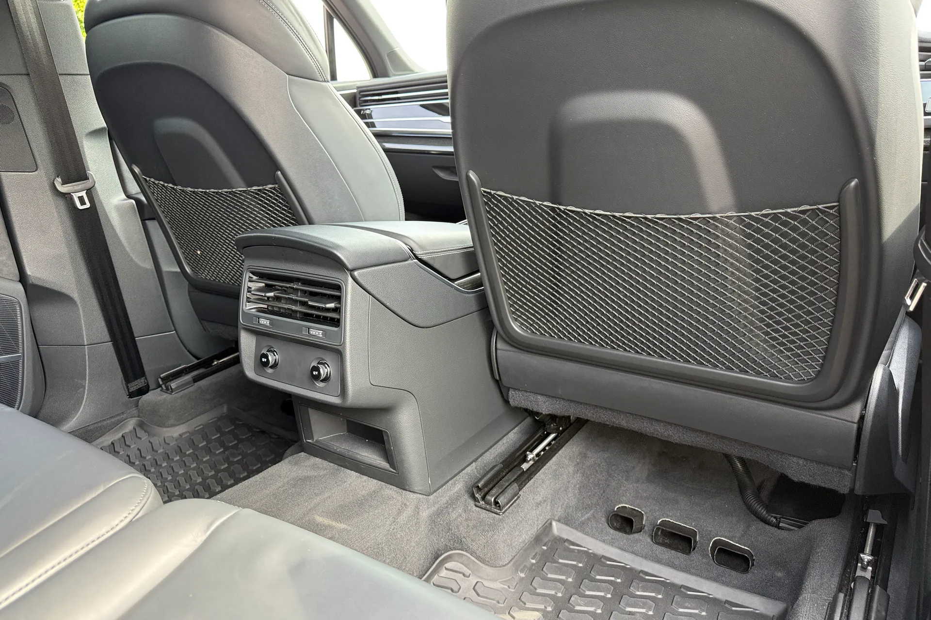 Audi Q7 thumbnail image number 58