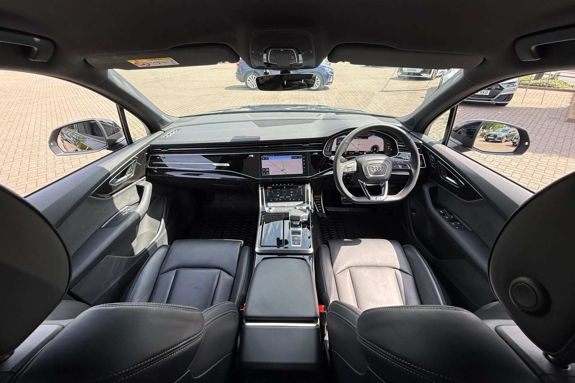 Audi Q7 thumbnail image number 3