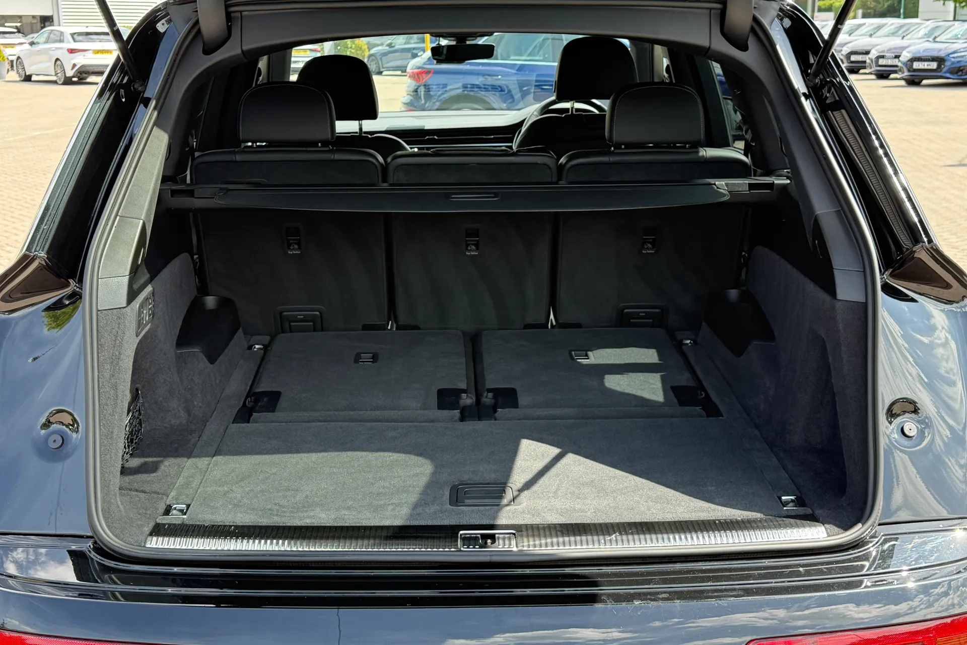 Audi Q7 thumbnail image number 44