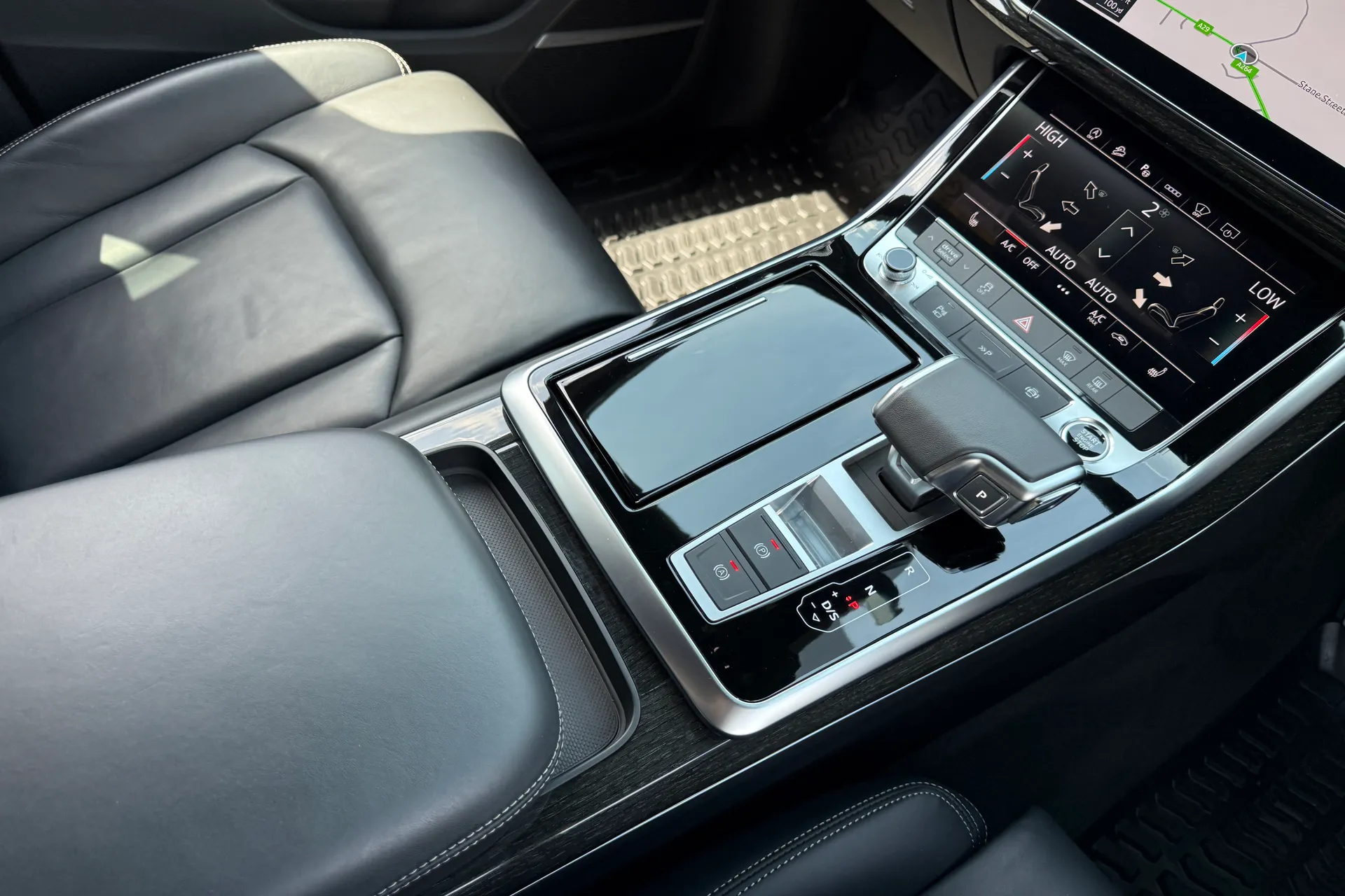 Audi Q7 thumbnail image number 50
