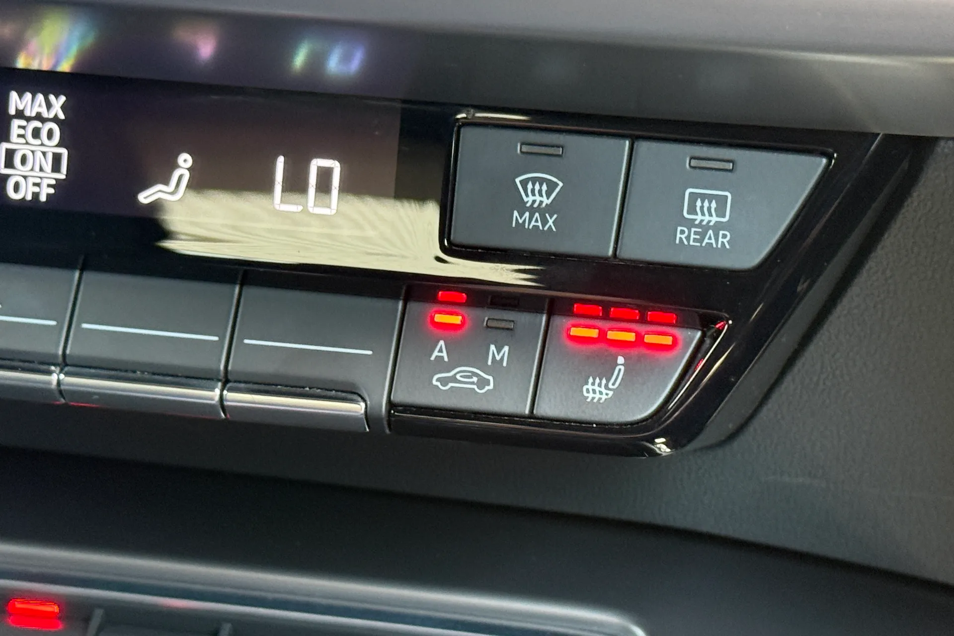 Audi A3 thumbnail image number 36