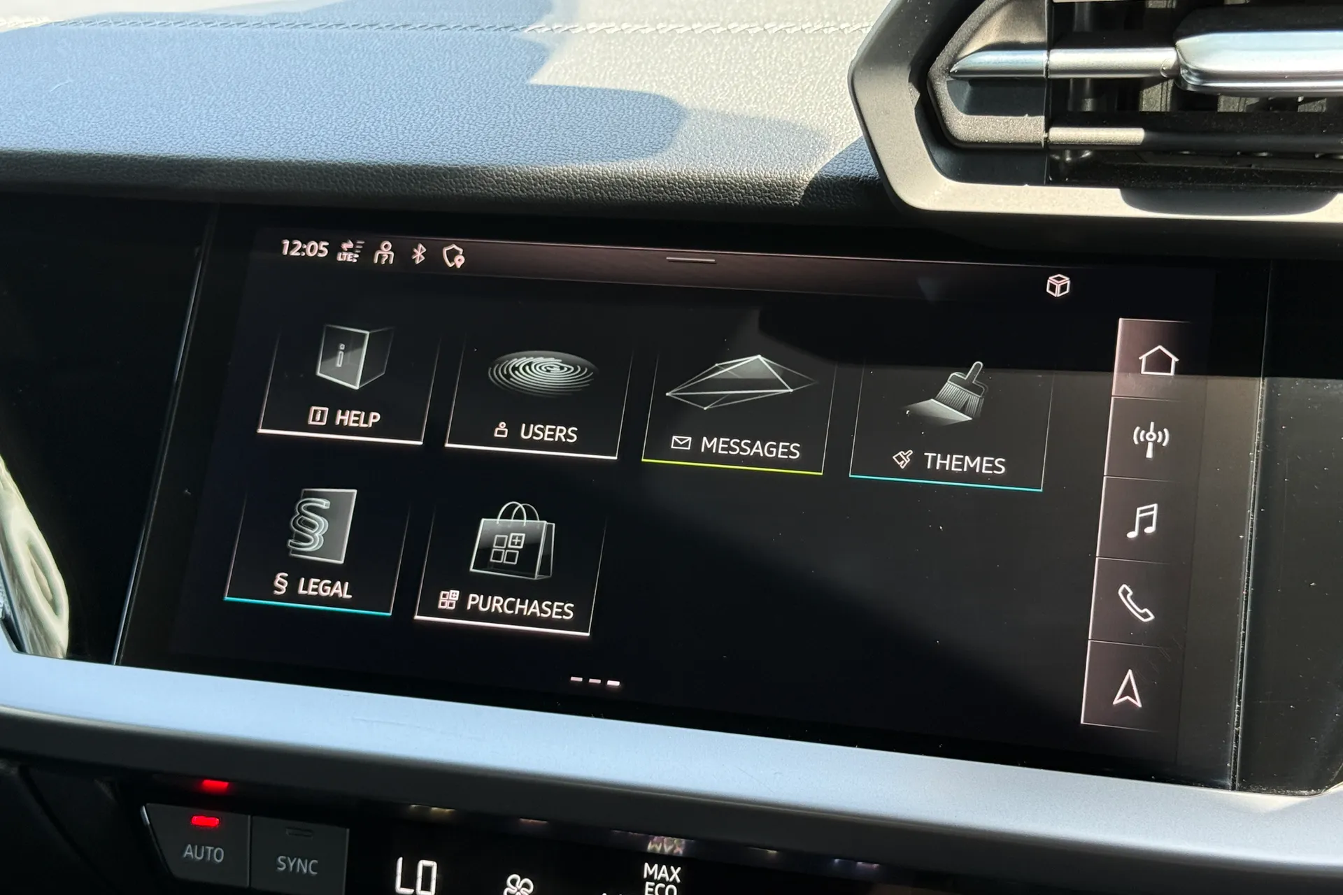 Audi A3 thumbnail image number 25