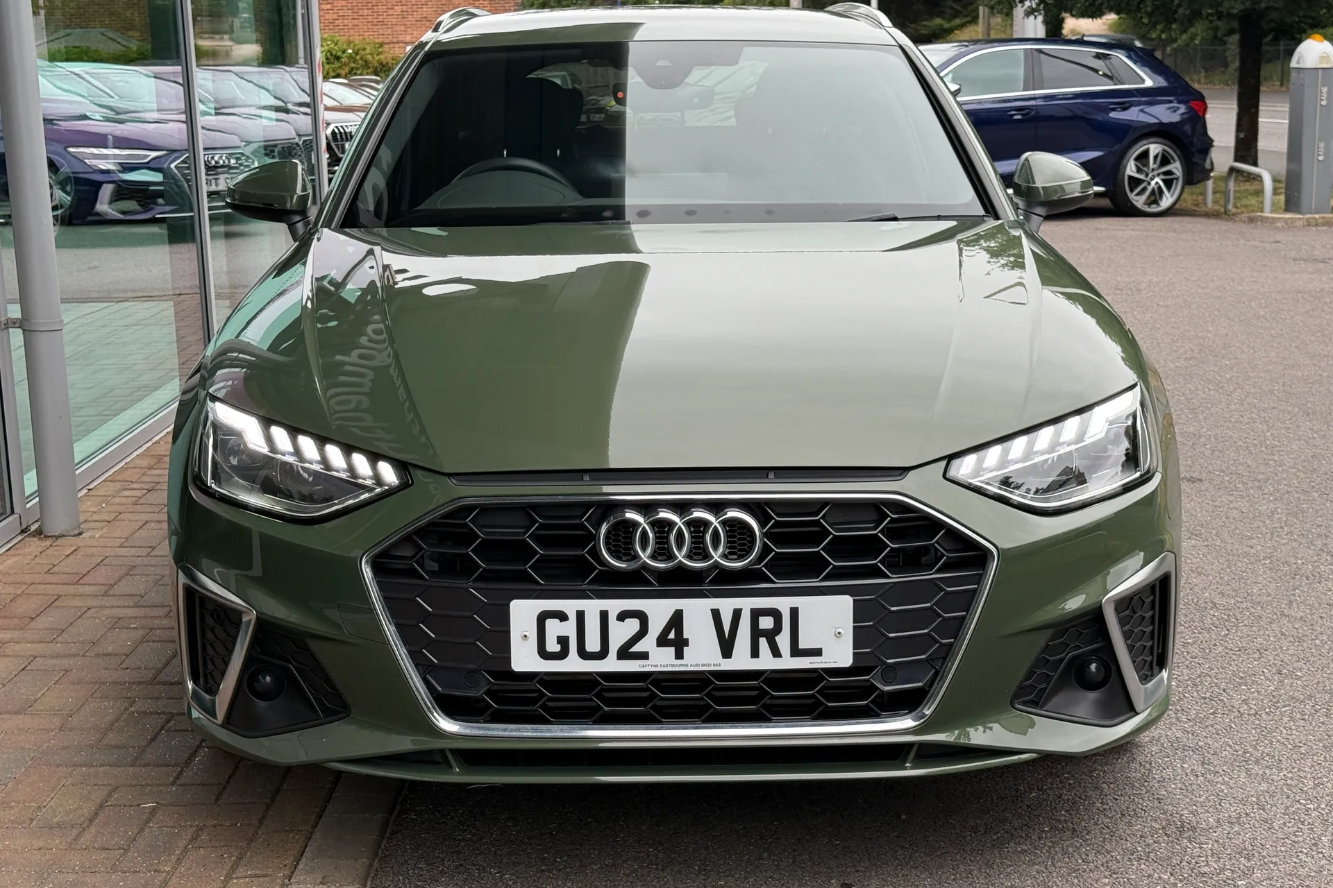 Audi A4 thumbnail image number 55